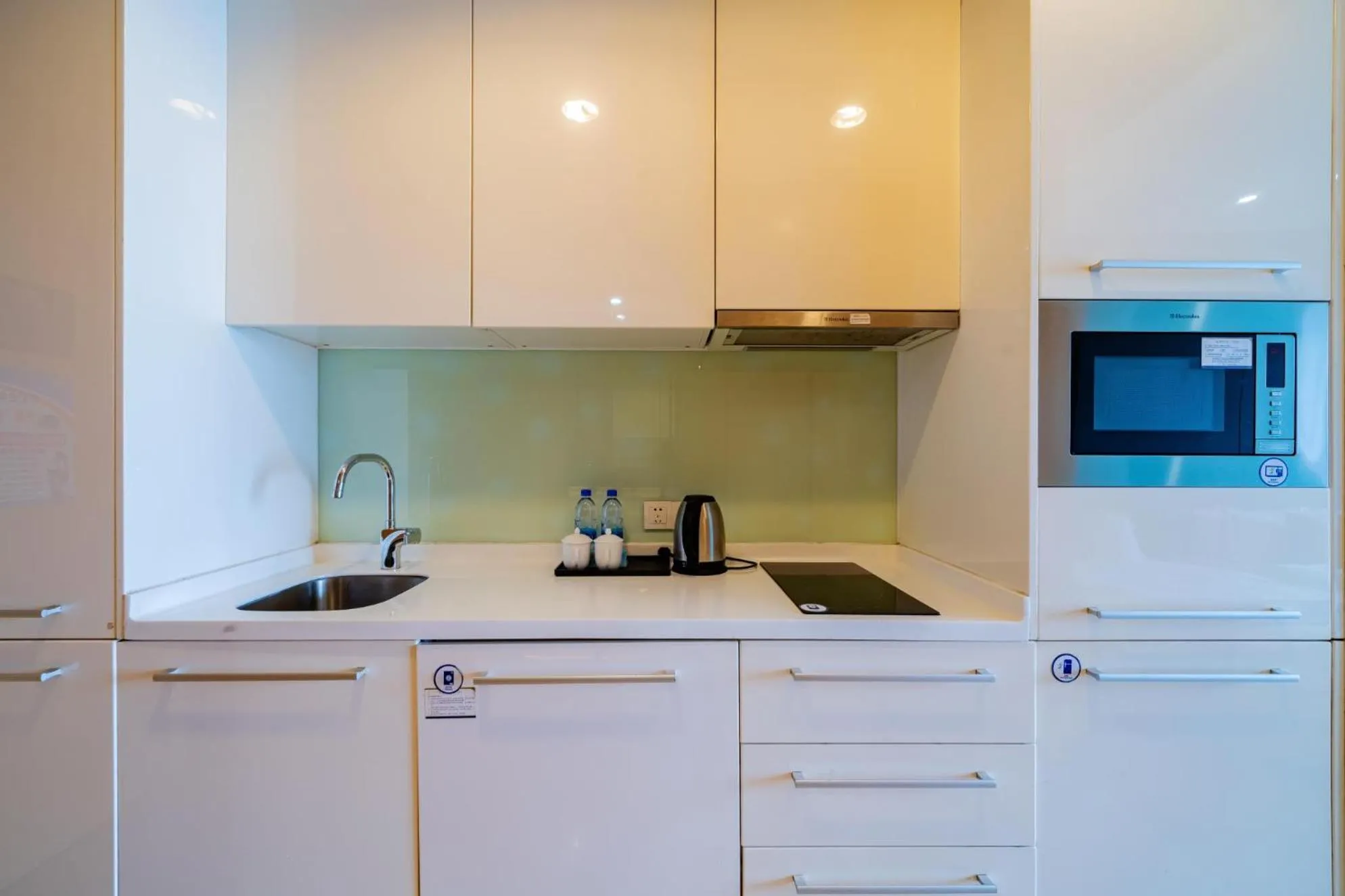 microwave in eStay Residence·Poly World Trade Center Guangzhou