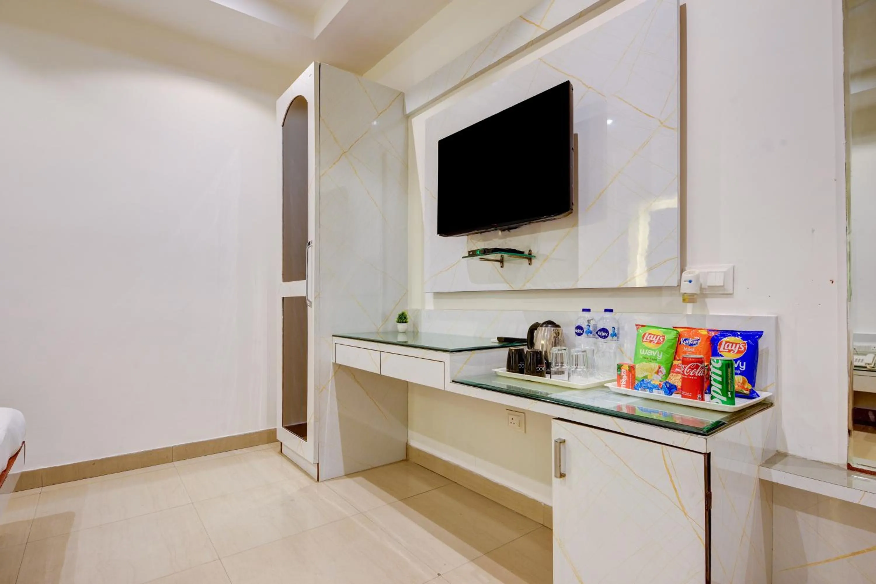 TV and multimedia in Hotel Krishna Deluxe-By RCG Hotels