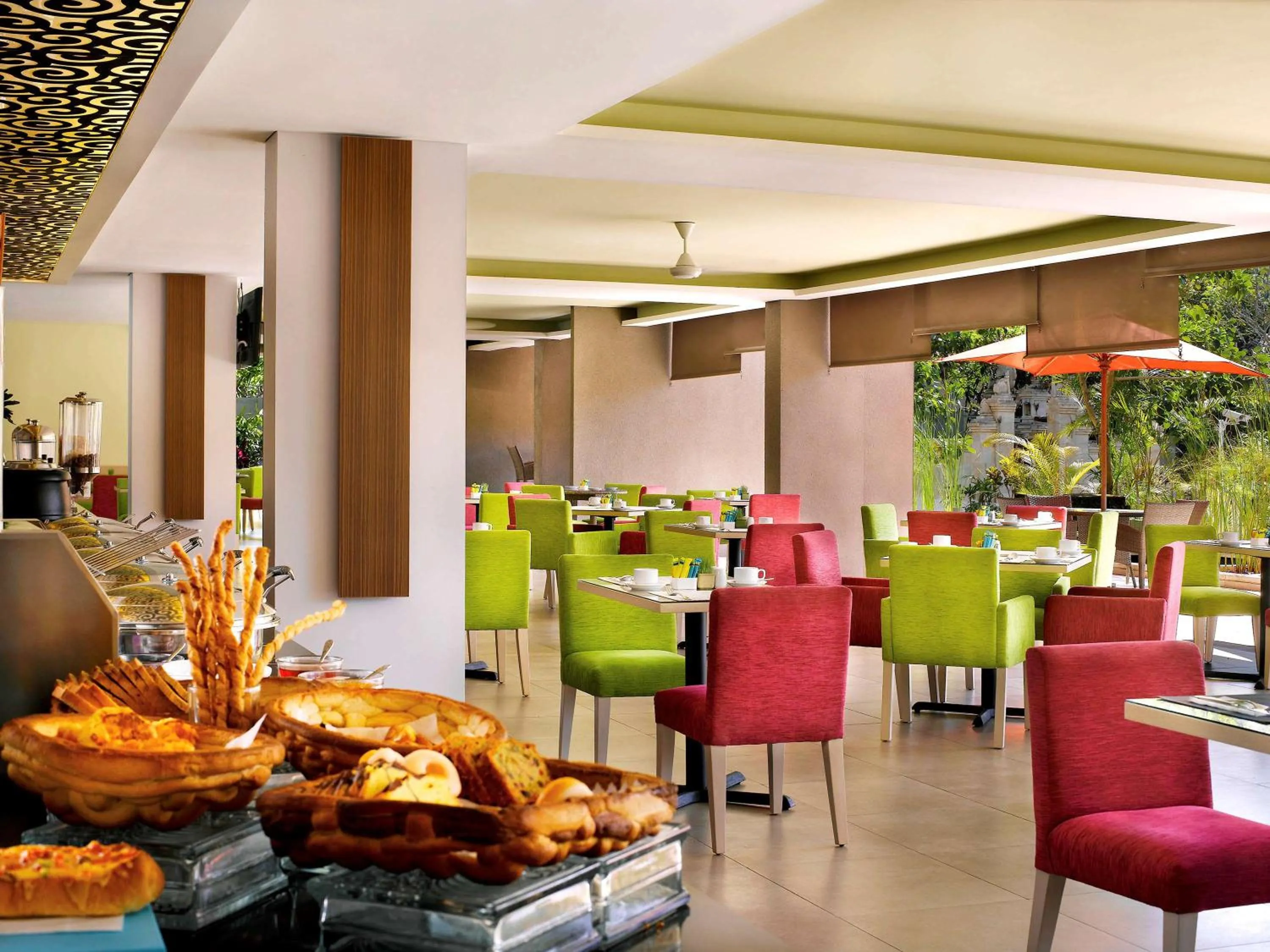 Restaurant/Places to Eat in Ibis Styles Bali Benoa