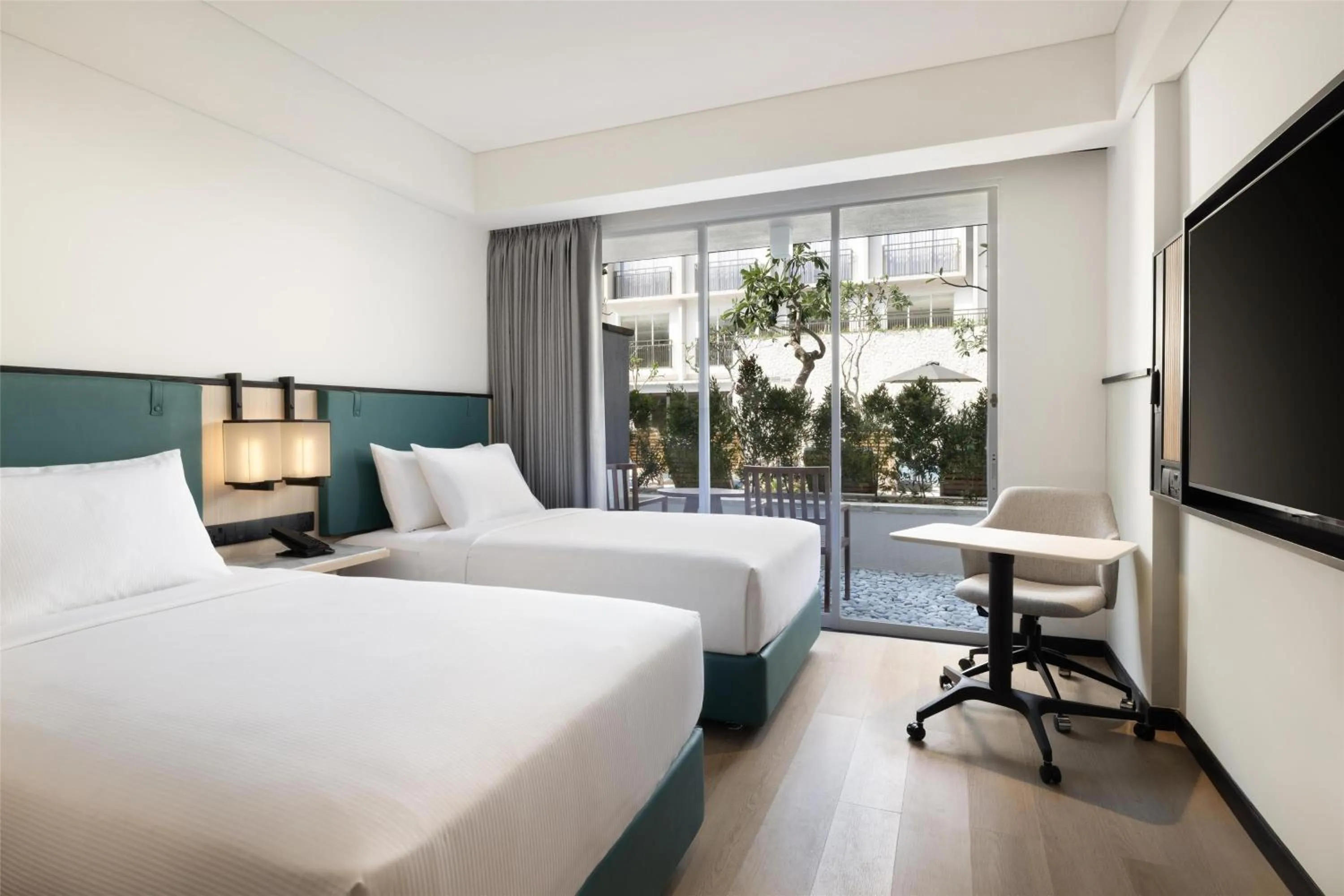 Bedroom, Bed in Hilton Garden Inn Bali Nusa Dua