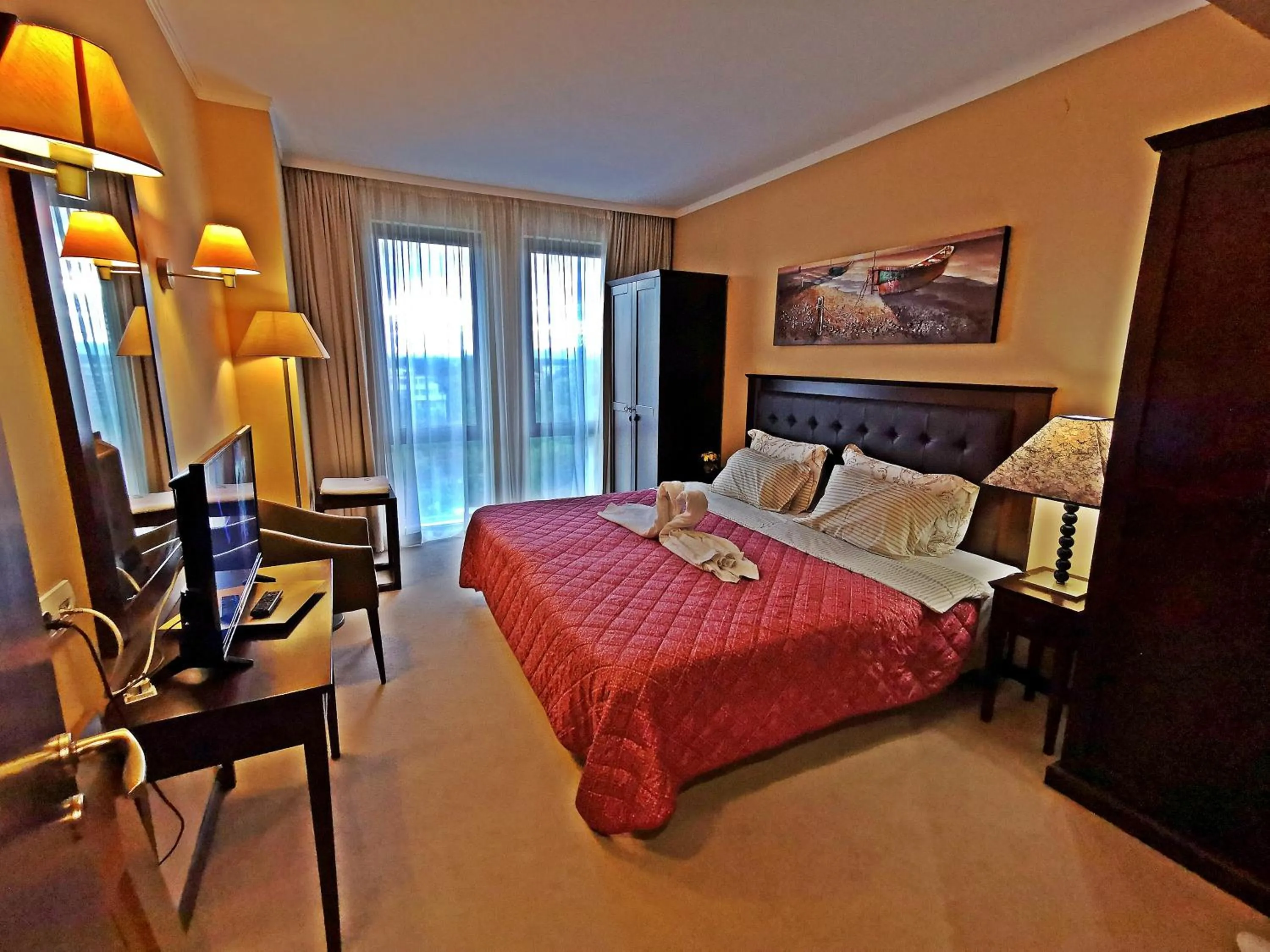 Bed in Barcelo Royal Beach Hotel