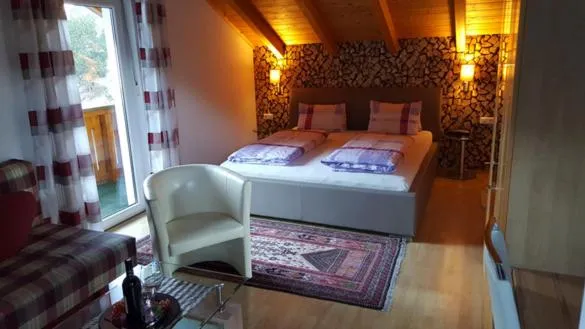Photo of the whole room, Bed in Hotel Gletschermühle