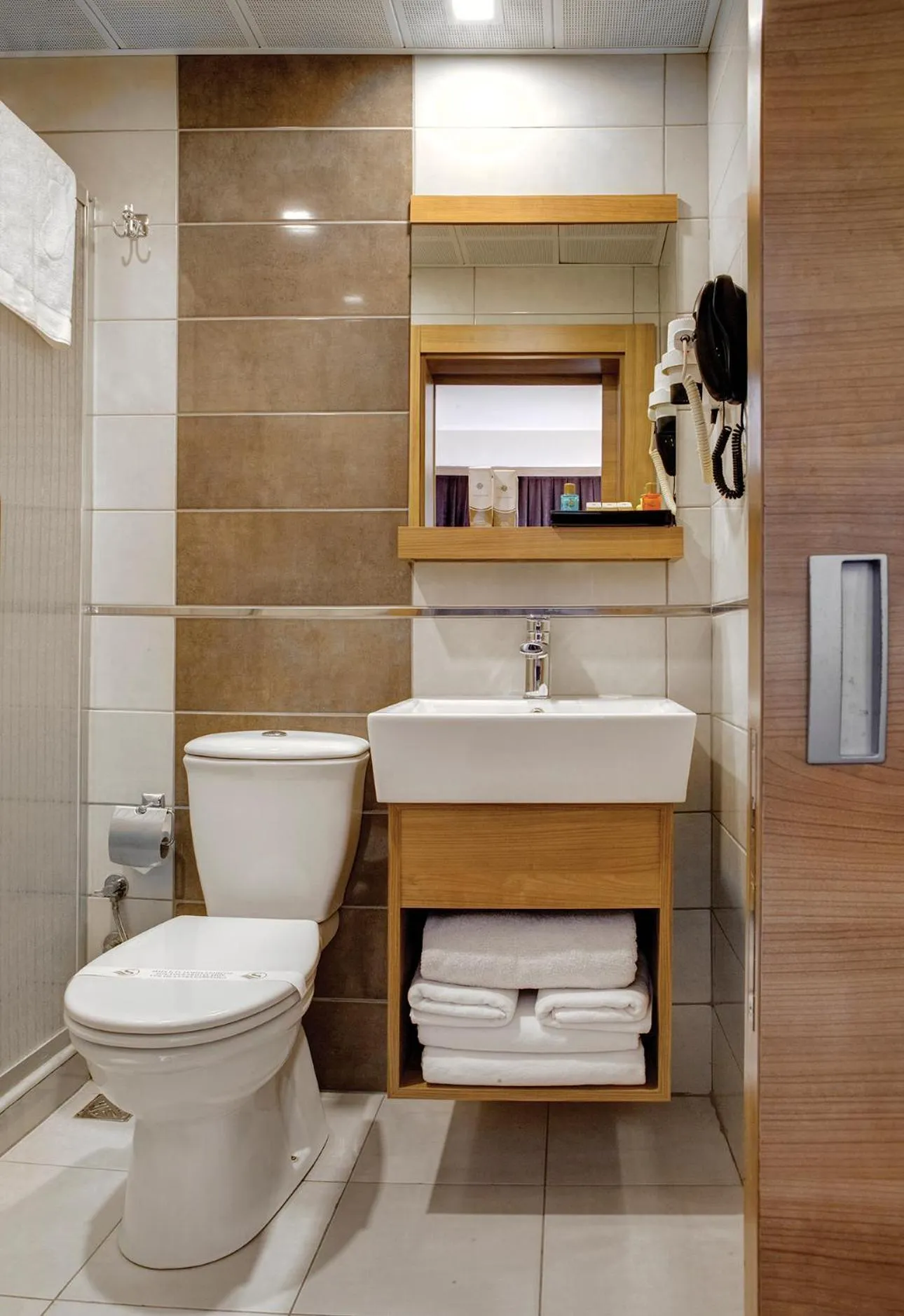 Bathroom in Susuzlu Seckin Hotel