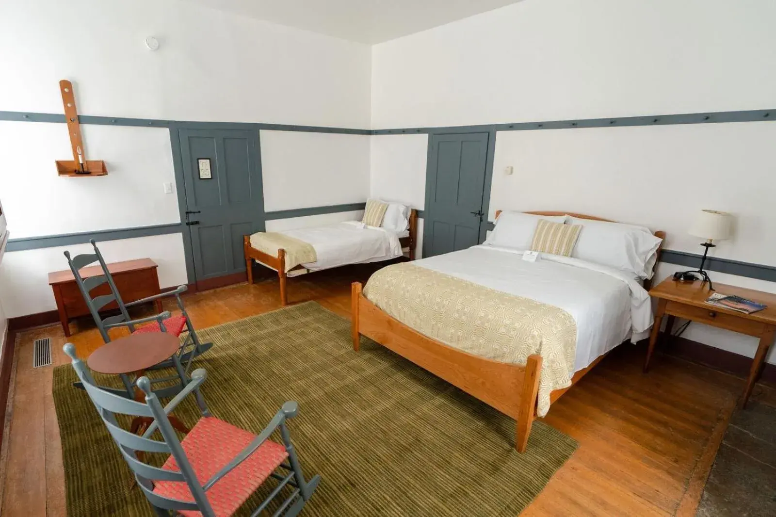 Family Suite in Shaker Village of Pleasant Hill Family Suite in Shaker Village of Pleasant Hill