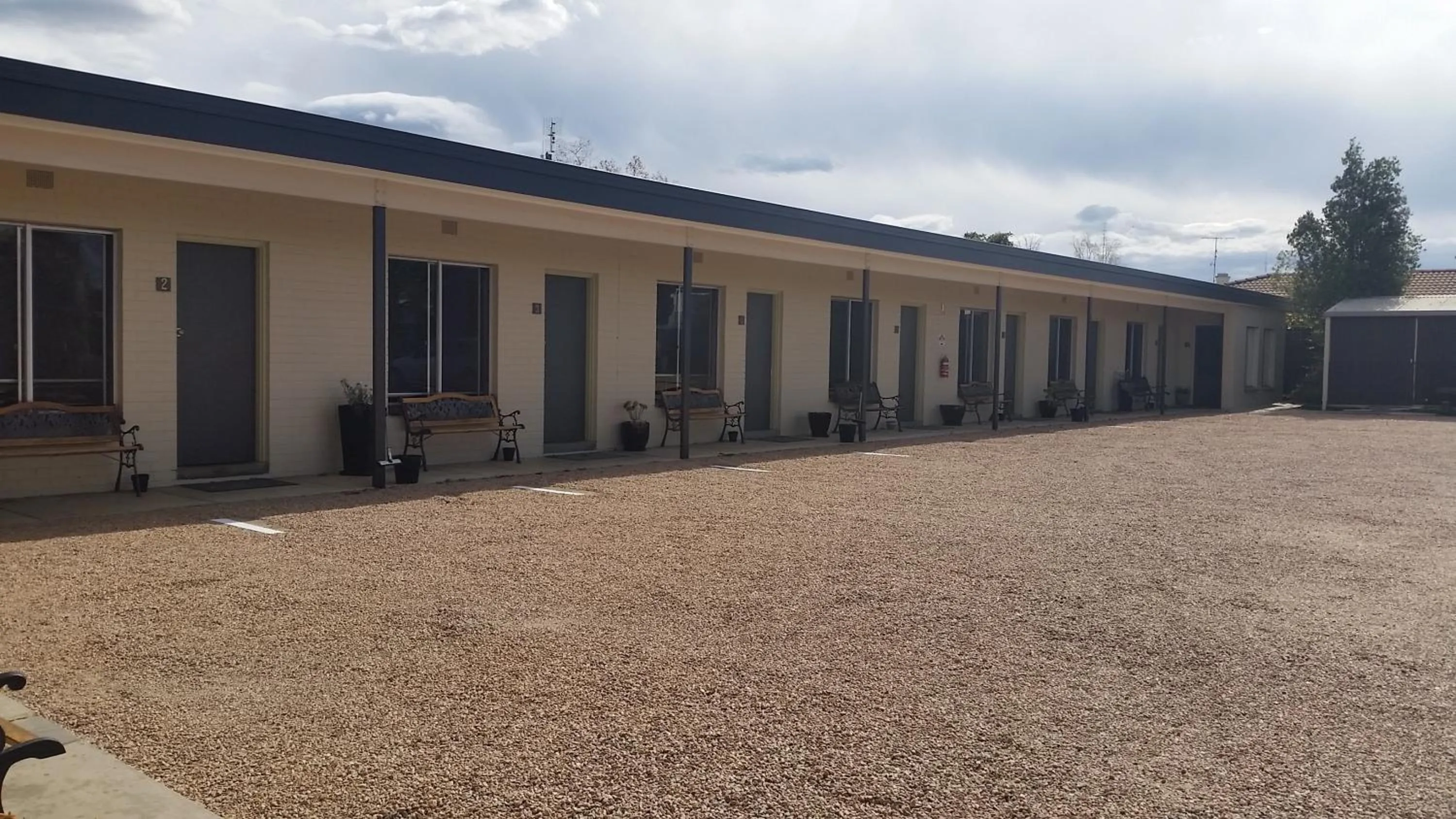 Property building in Bairnsdale Town Central Motel