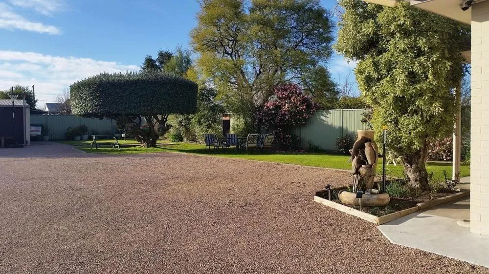 Property building in Bairnsdale Town Central Motel