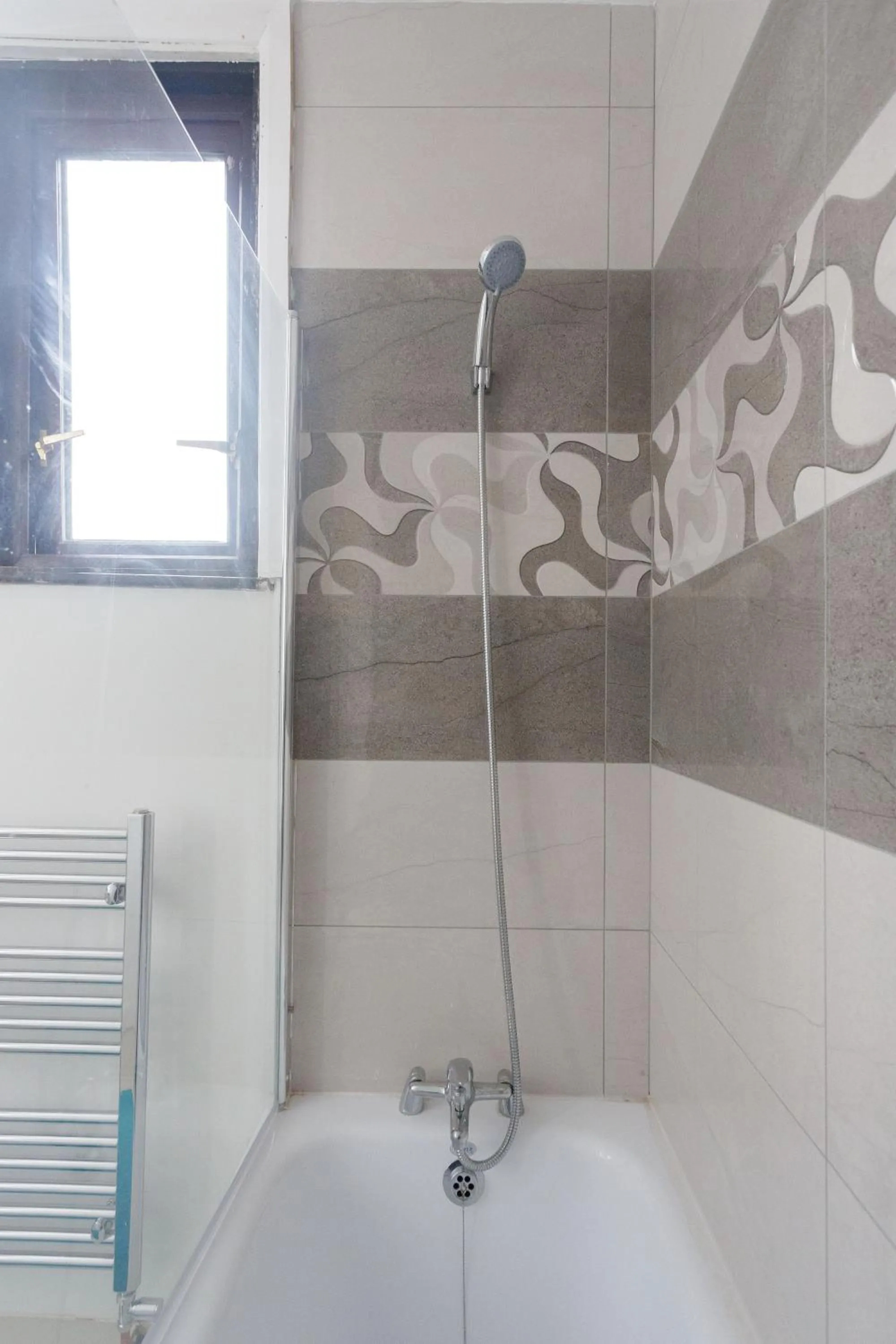 Bathroom in TOWLER HOUSE APARTMENTS 6 beds in 3 bedrooms