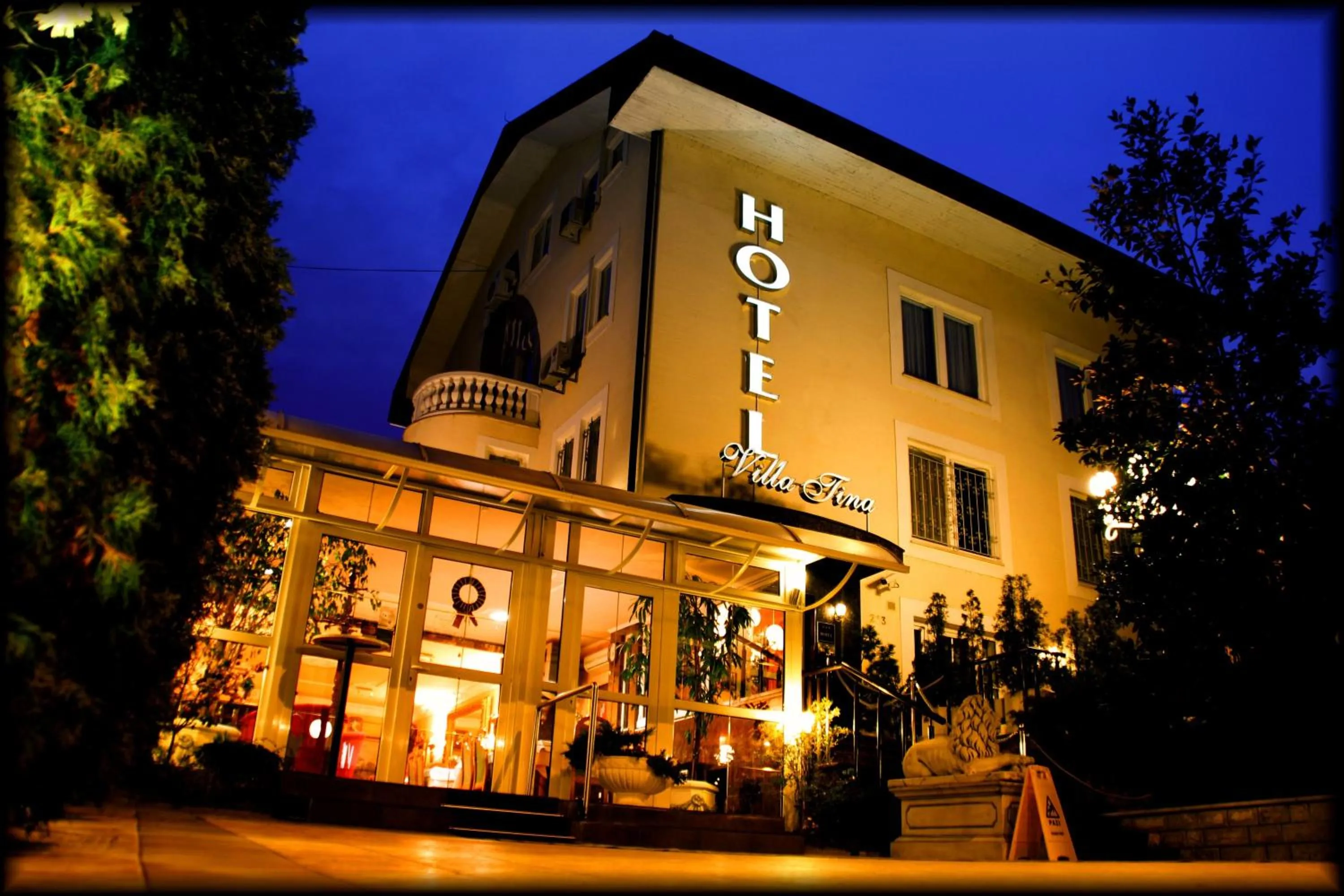 Facade/entrance in Hotel Vila Tina