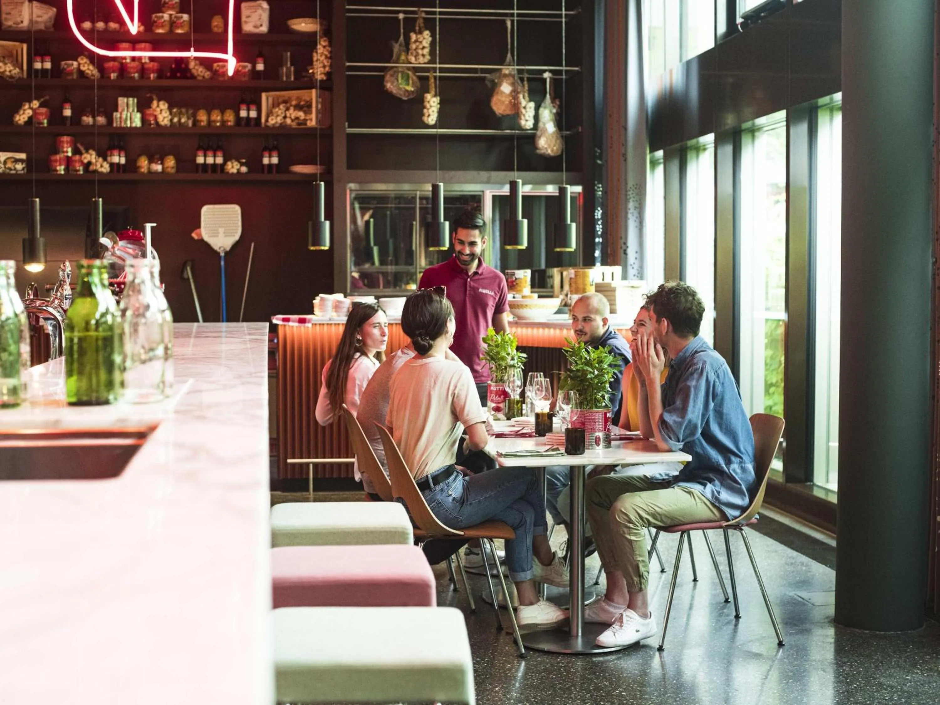 Restaurant/places to eat in 25hours Hotel Zürich West