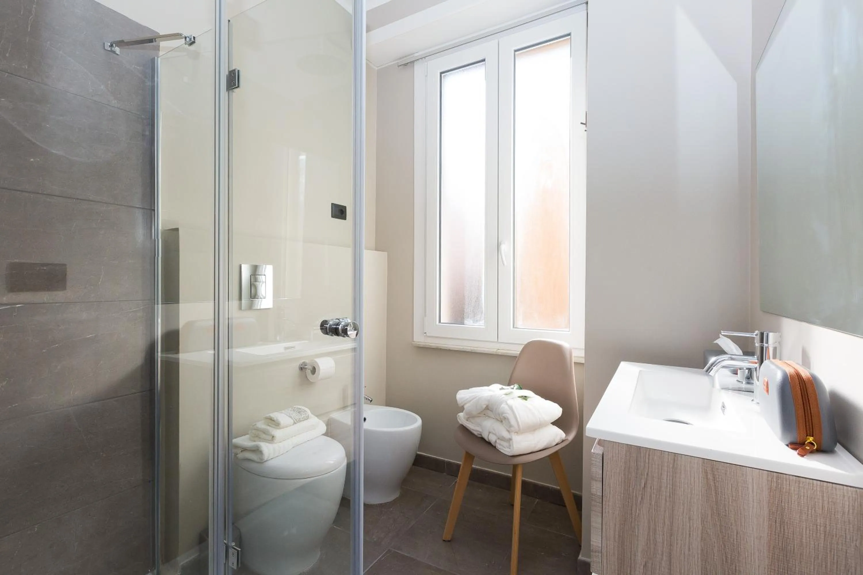 Bathroom in 126 Gracchi Suites