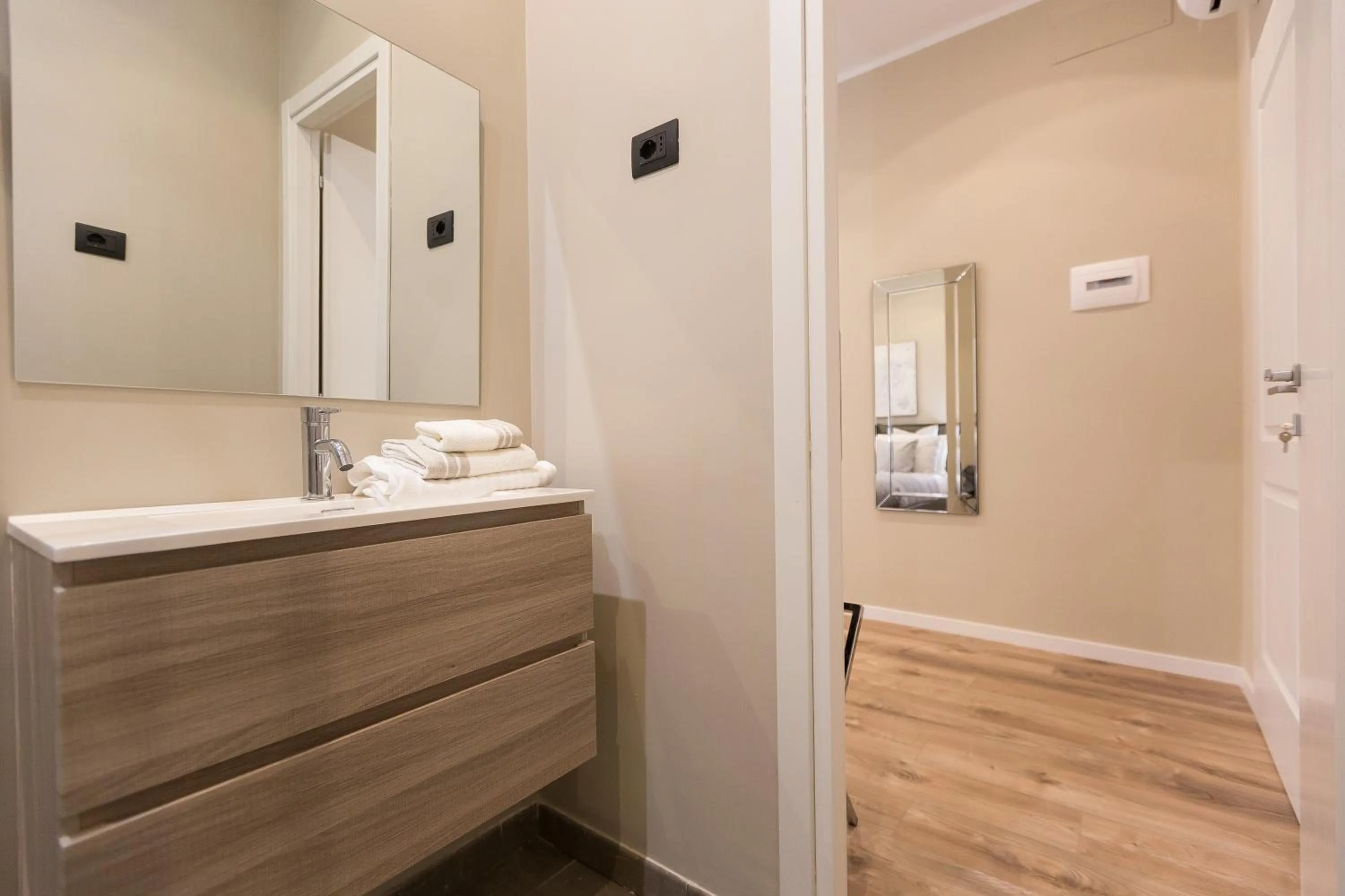 Bathroom in 126 Gracchi Suites