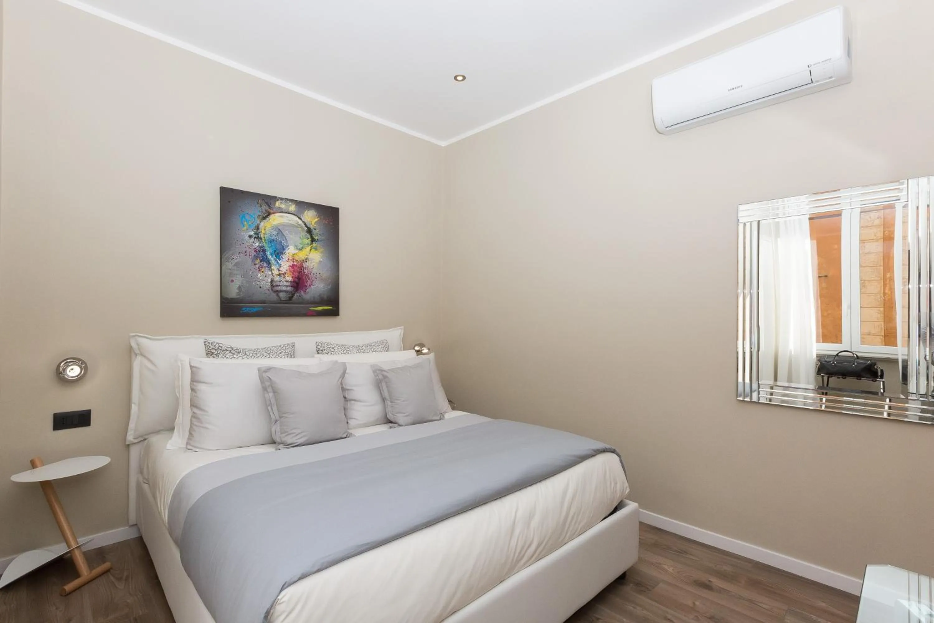 Bedroom, Bed in 126 Gracchi Suites