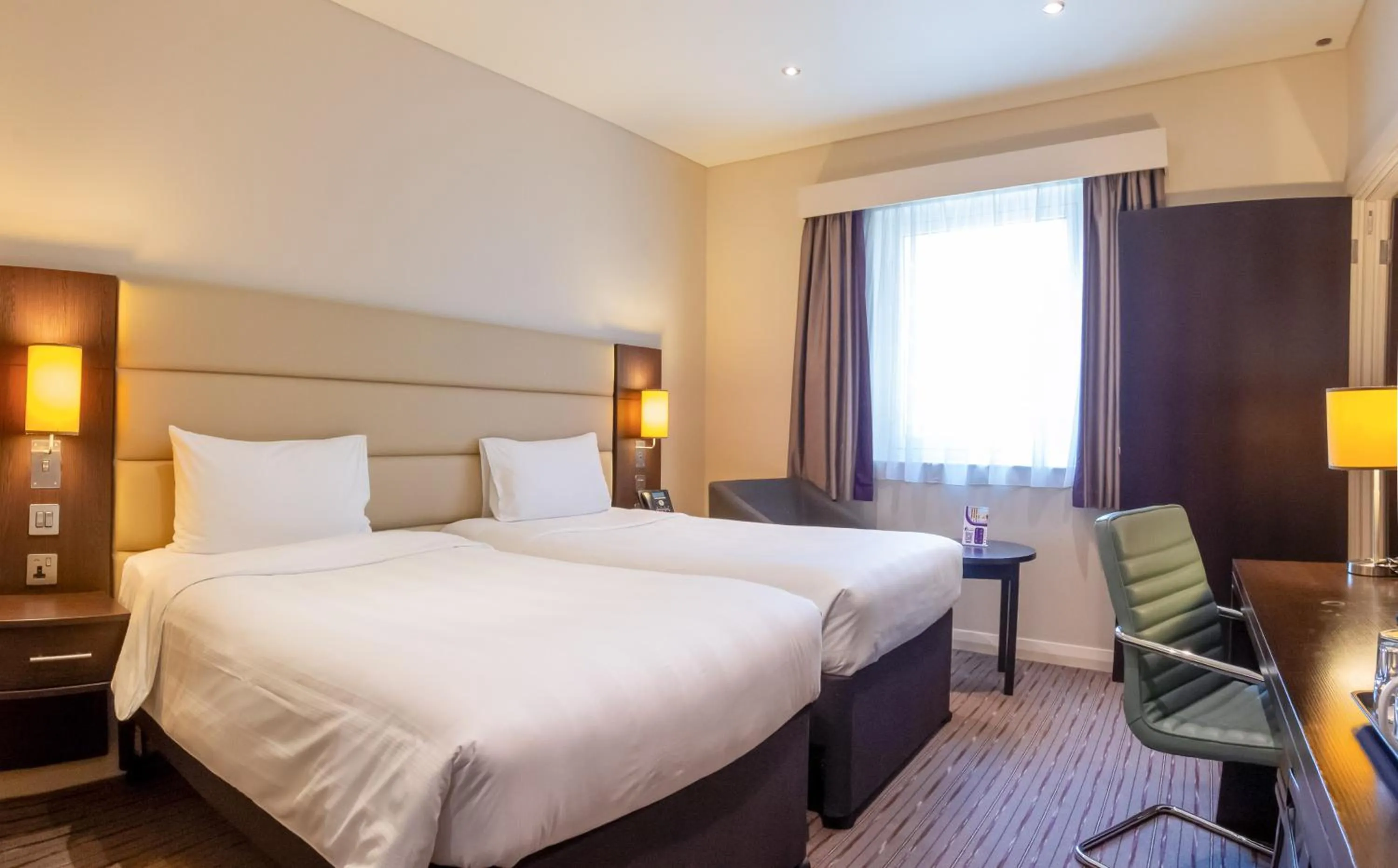Bed in Premier Inn Dubai Al Jaddaf