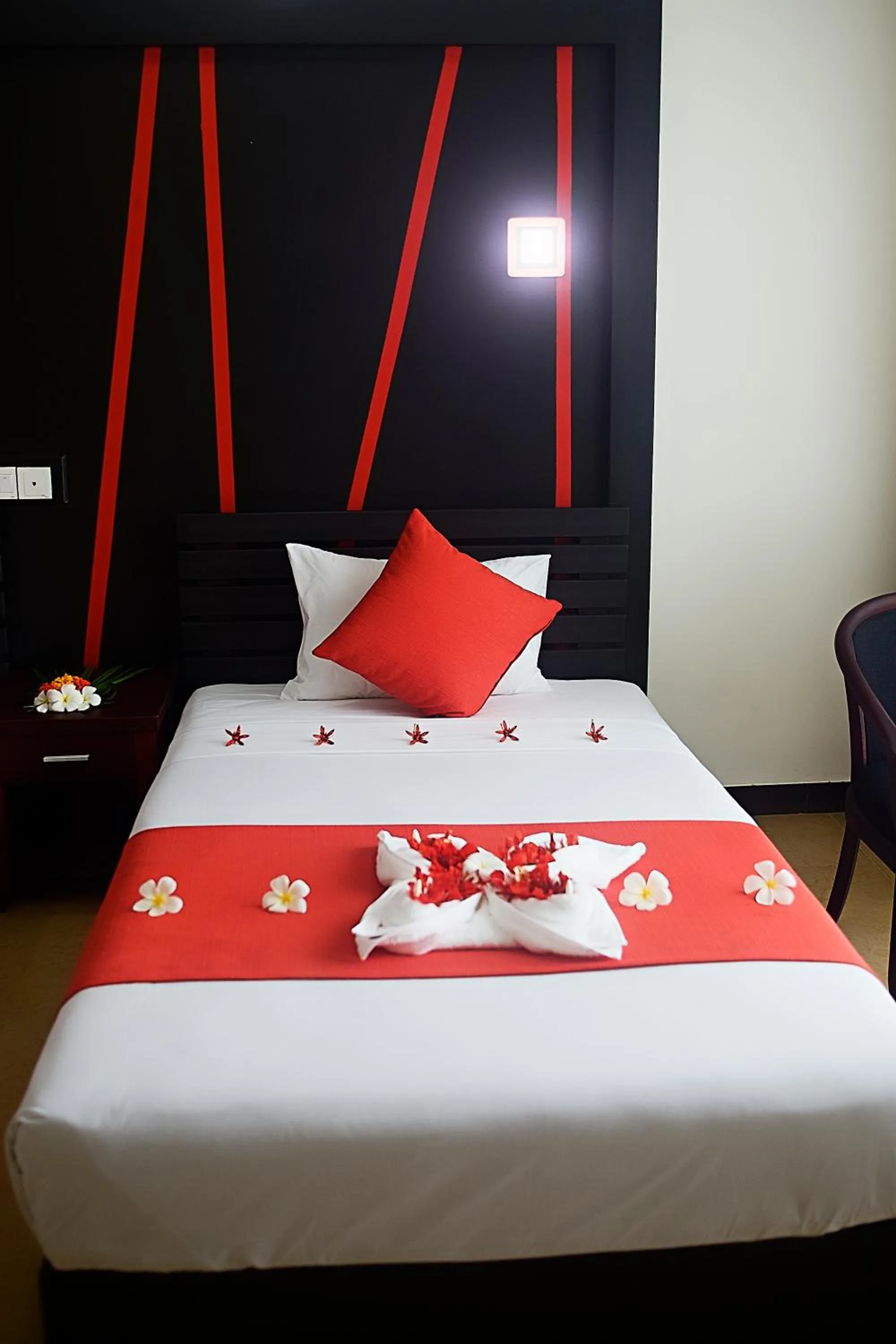 Bed in Nasau Resort & Villas