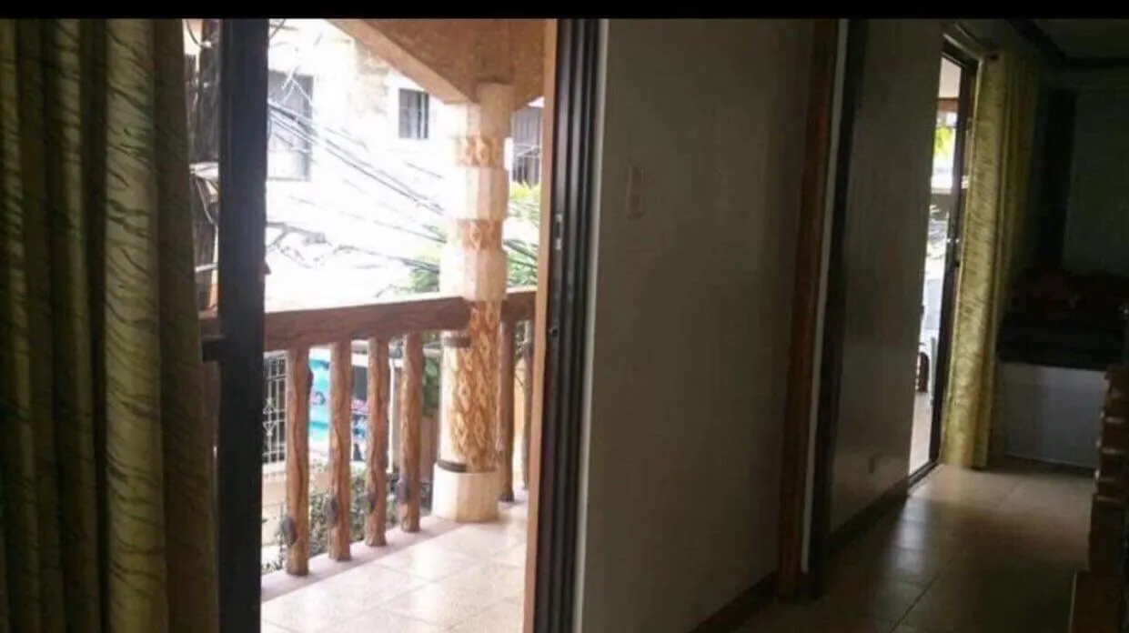 Double Diamond Inn Guest House