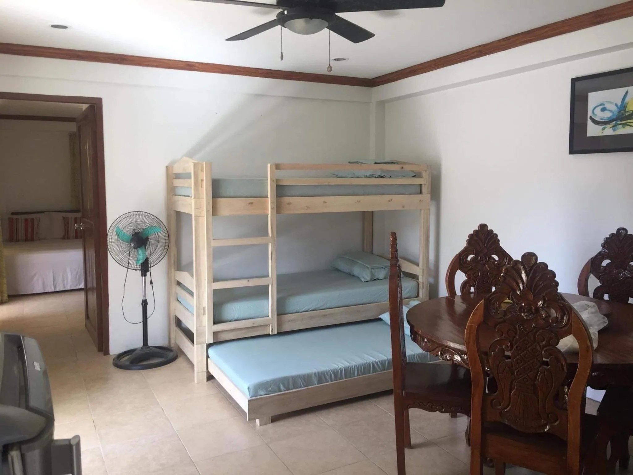 Bed in Double Diamond Inn Guest House