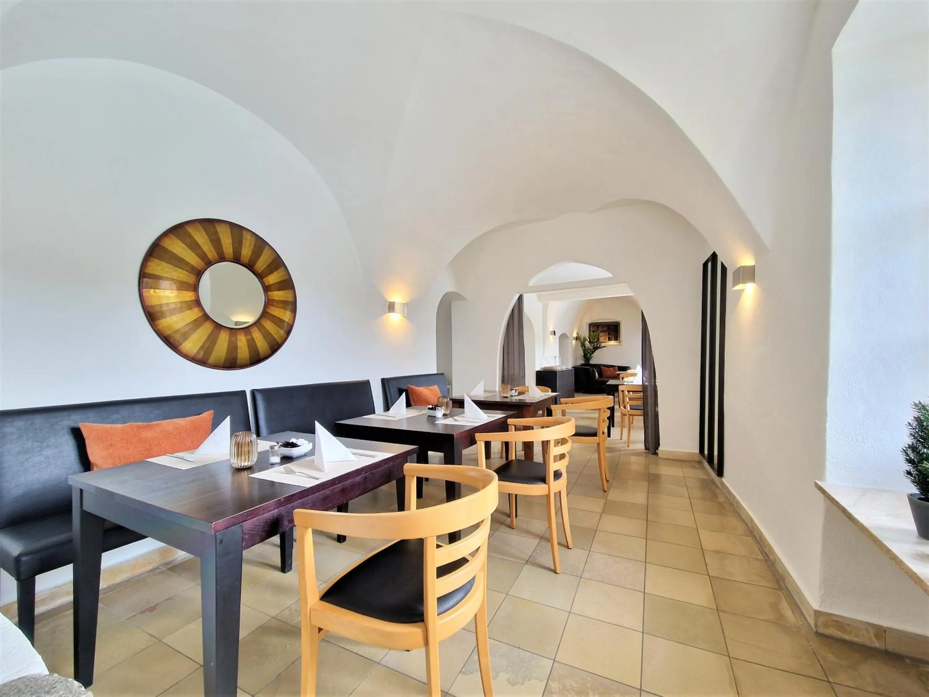 Restaurant/places to eat in Schloß Ort