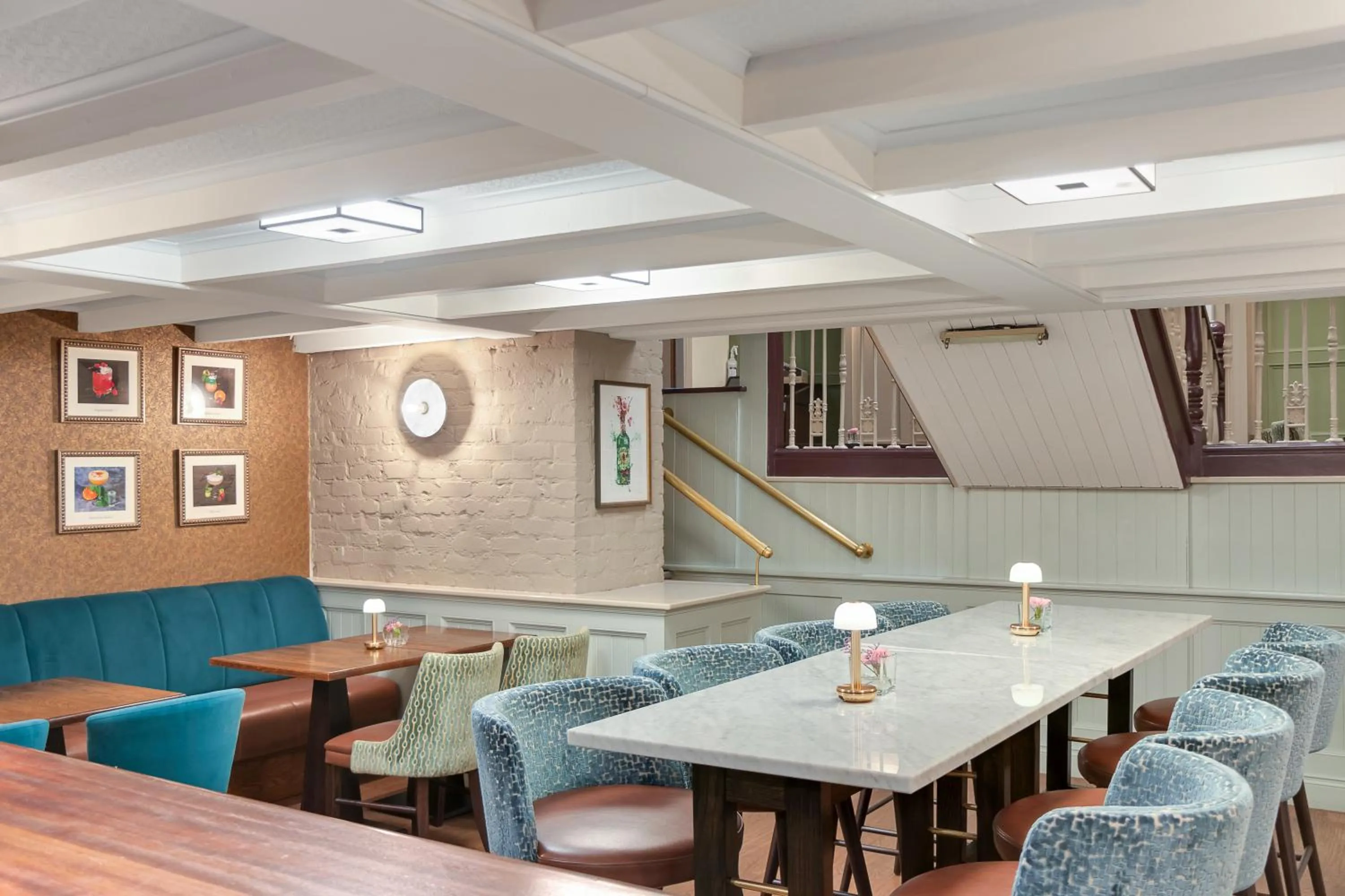 Lounge or bar in The Kingsley Hotel