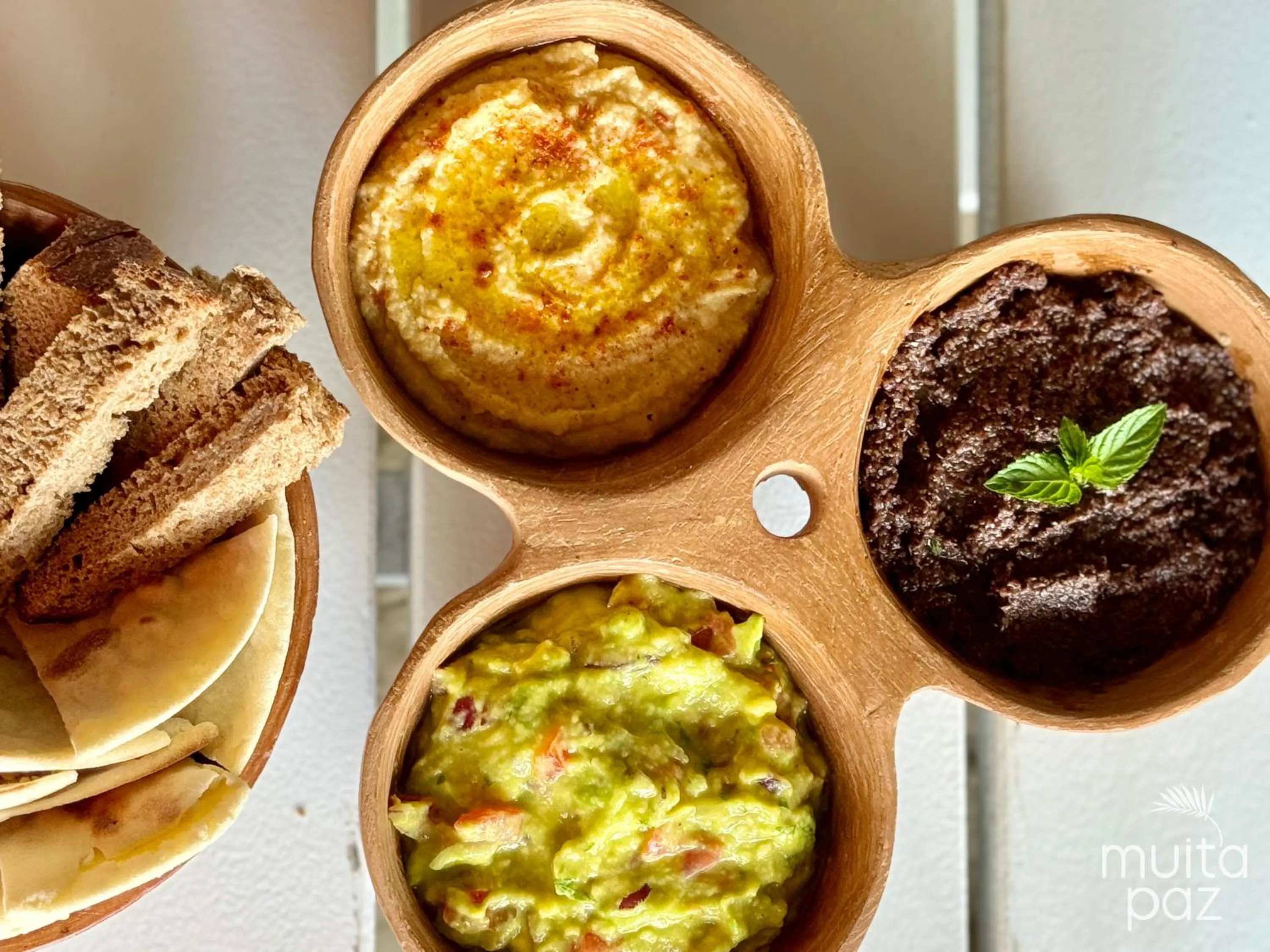 Restaurant/places to eat in Muita Paz