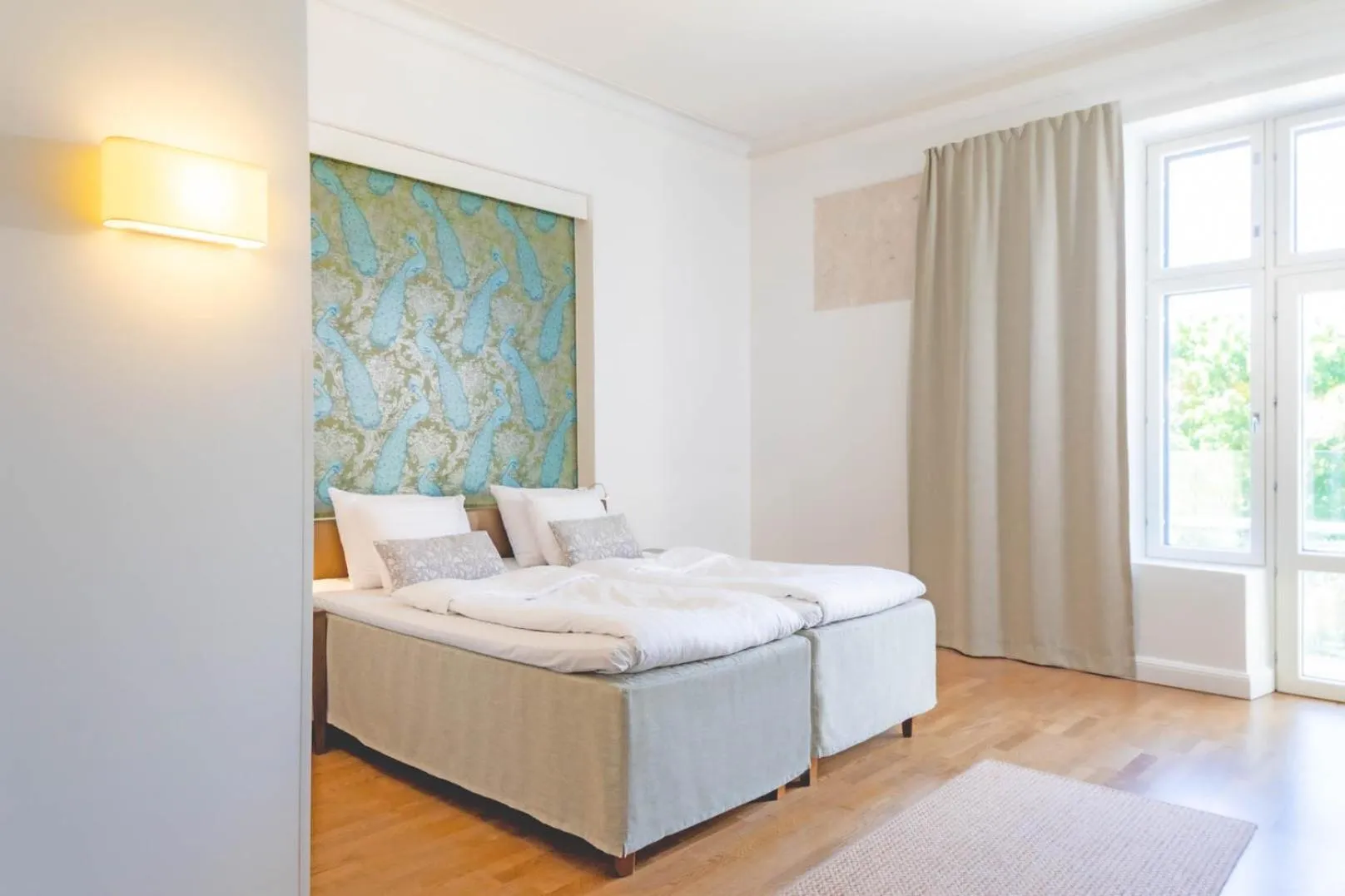 Bed in Regatta Spa Hotel