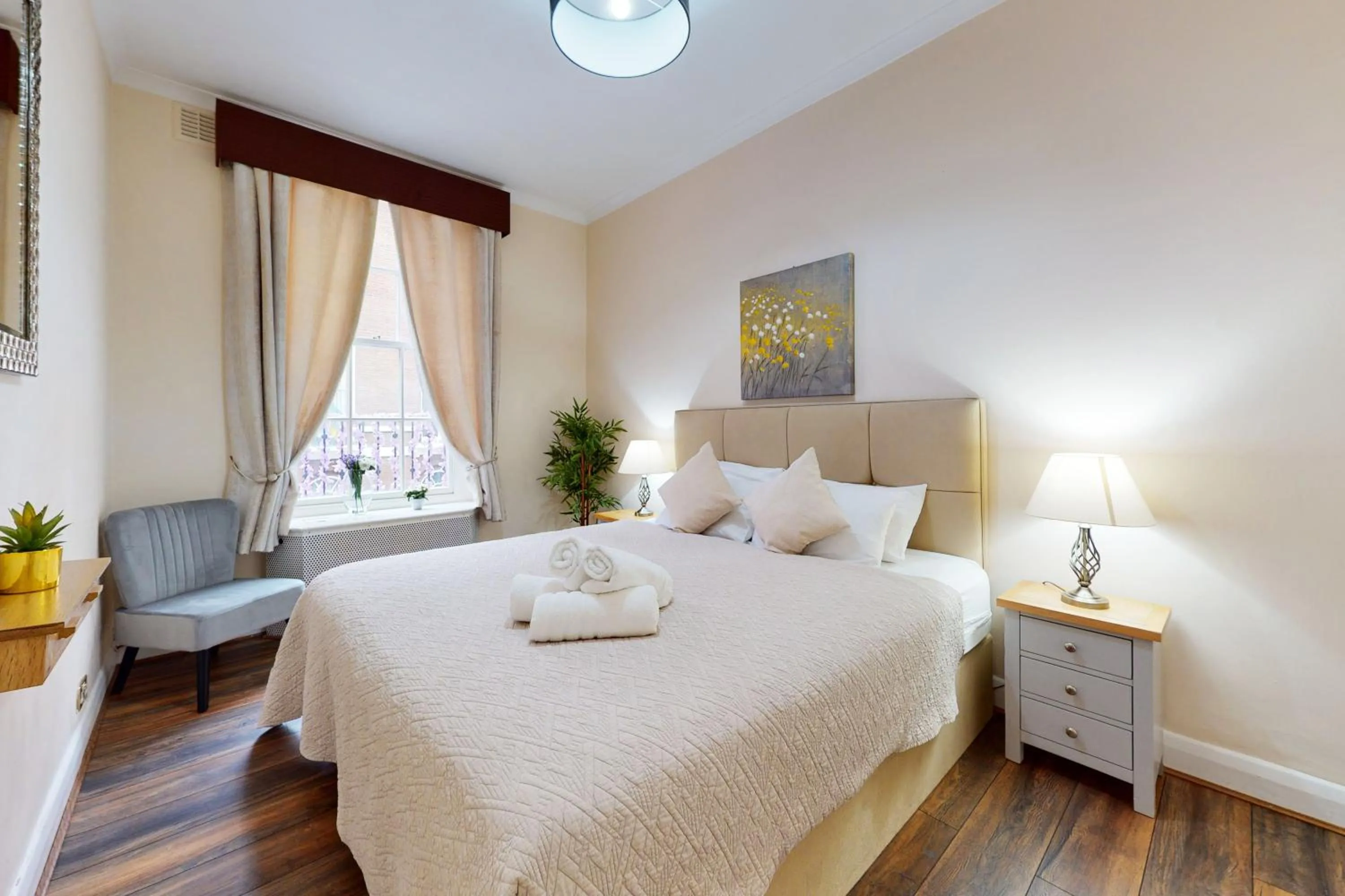 Bed in Park Lane Apartments/Shaw House