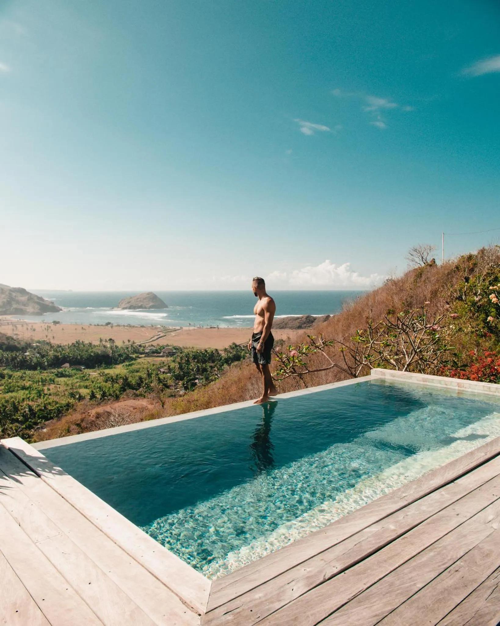 Swimming pool in Villa Atas Pelangi