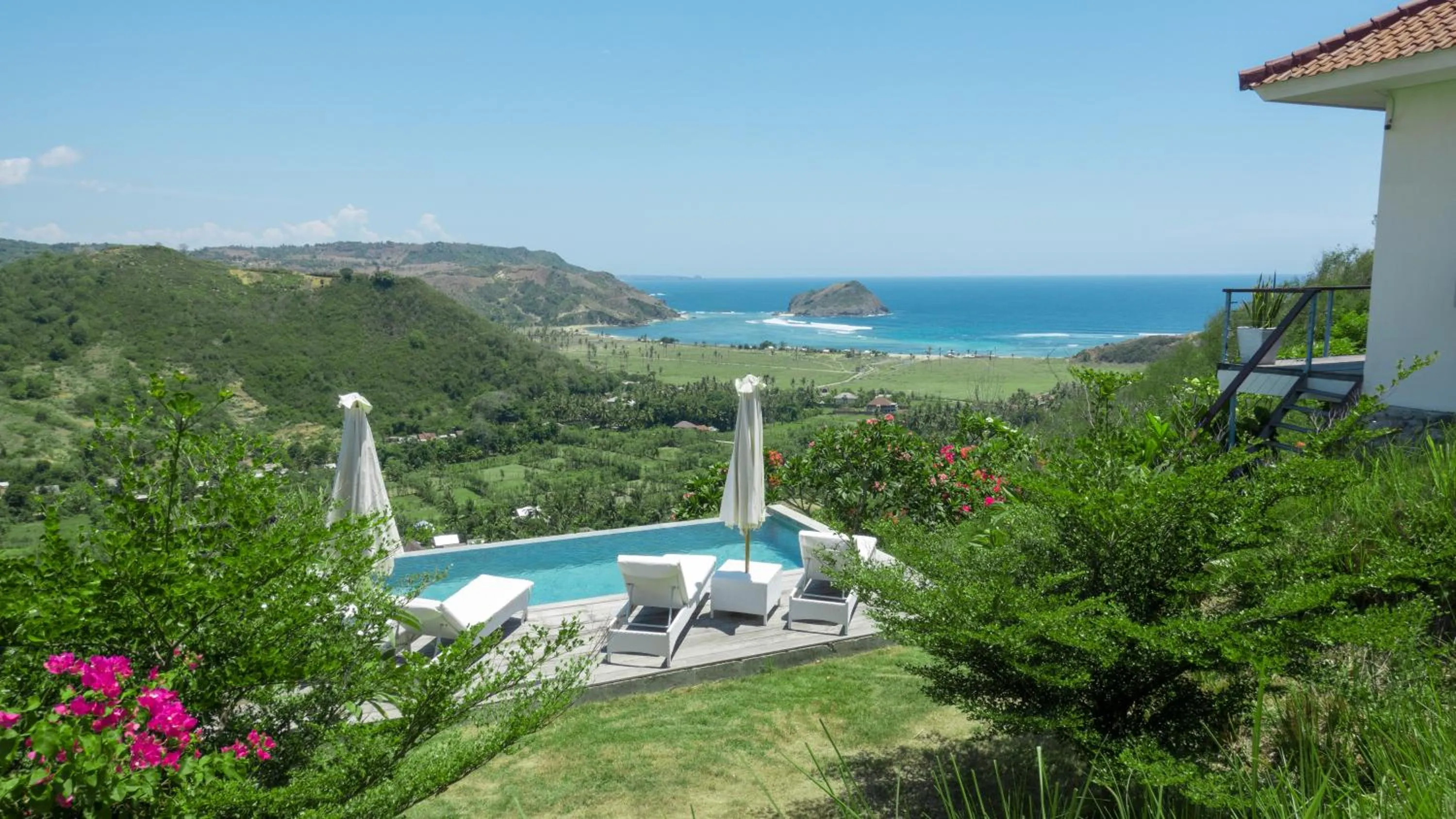 Pool view in Villa Atas Pelangi