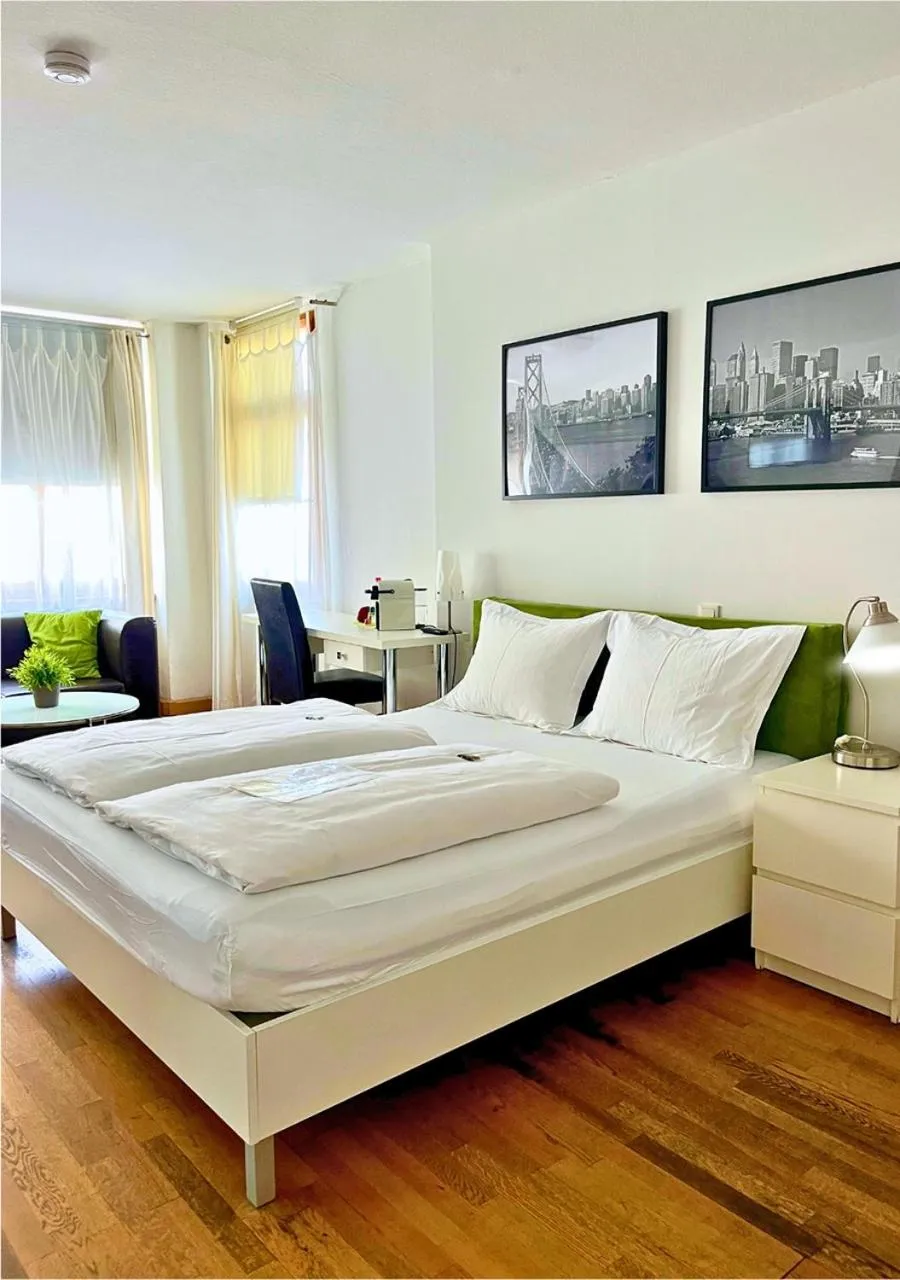 Bed in The Square Coburg