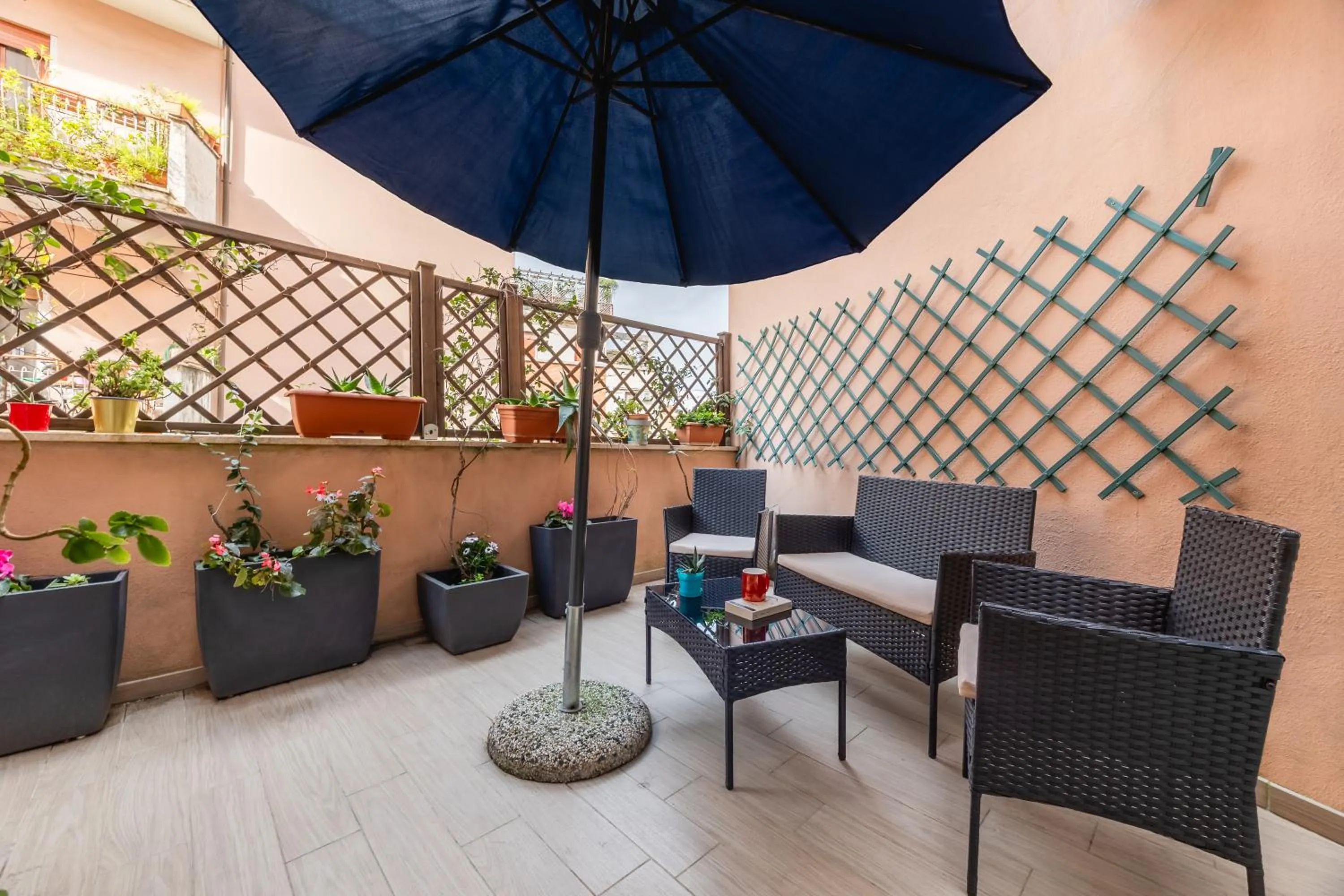 Balcony/Terrace in Vaticano84