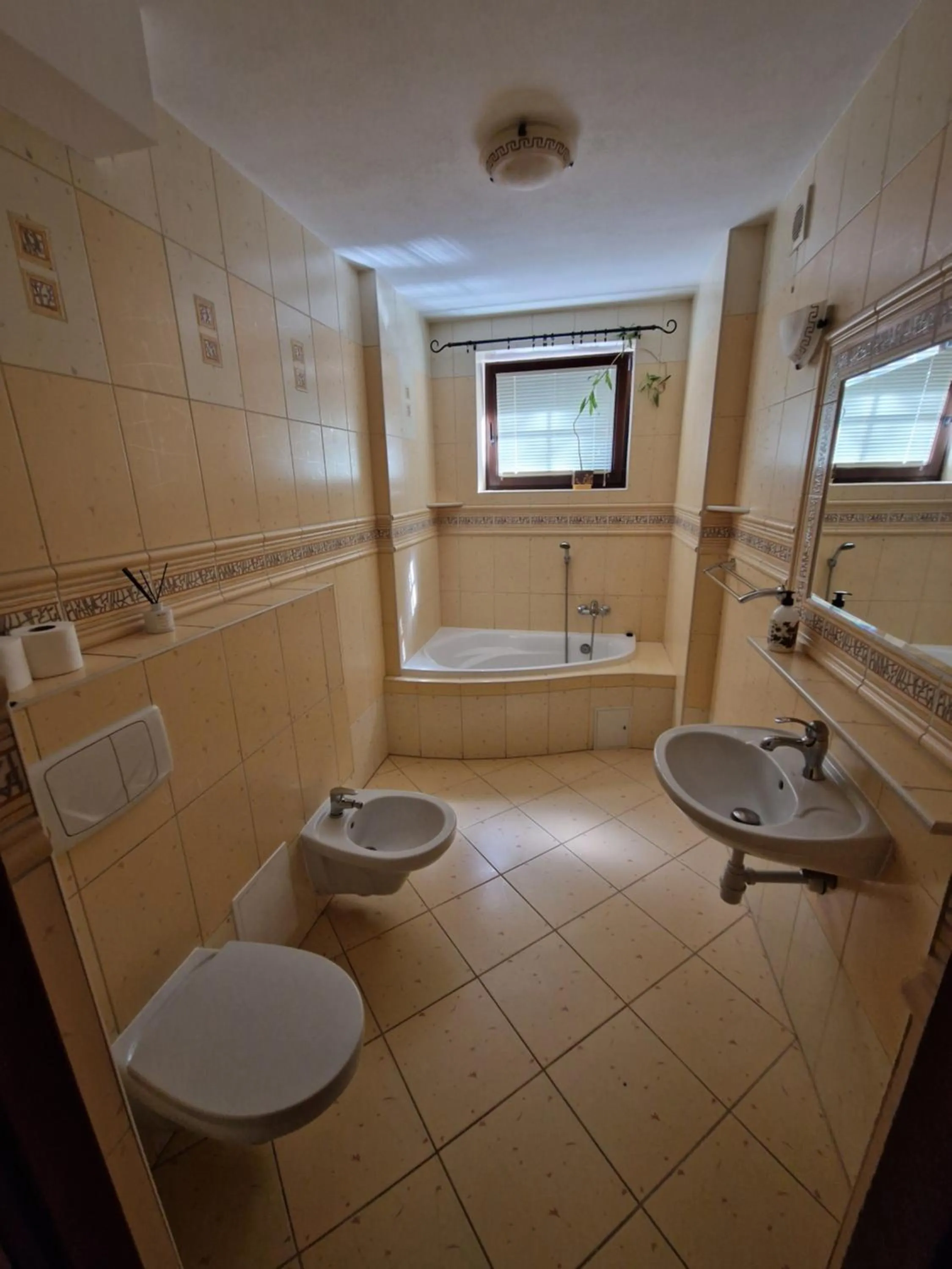 Shower in Willa Pod Basztą Restauracja&Wellness