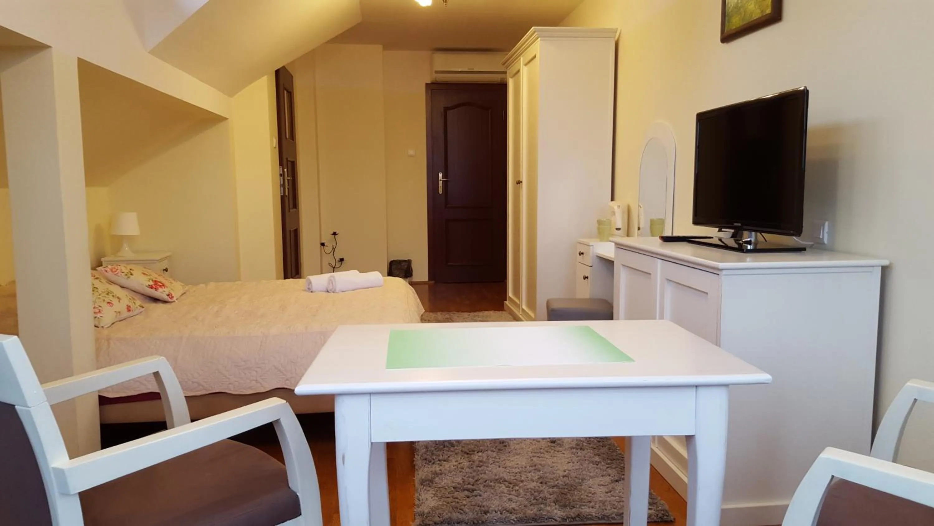 Photo of the whole room in Willa Pod Basztą Restauracja&Wellness