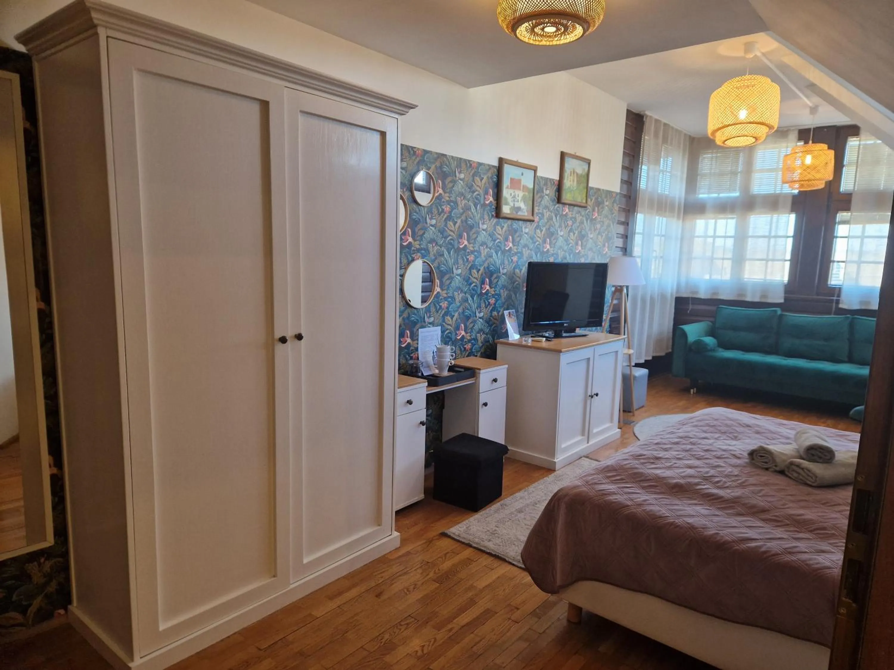 Bed in Willa Pod Basztą Restauracja&Wellness