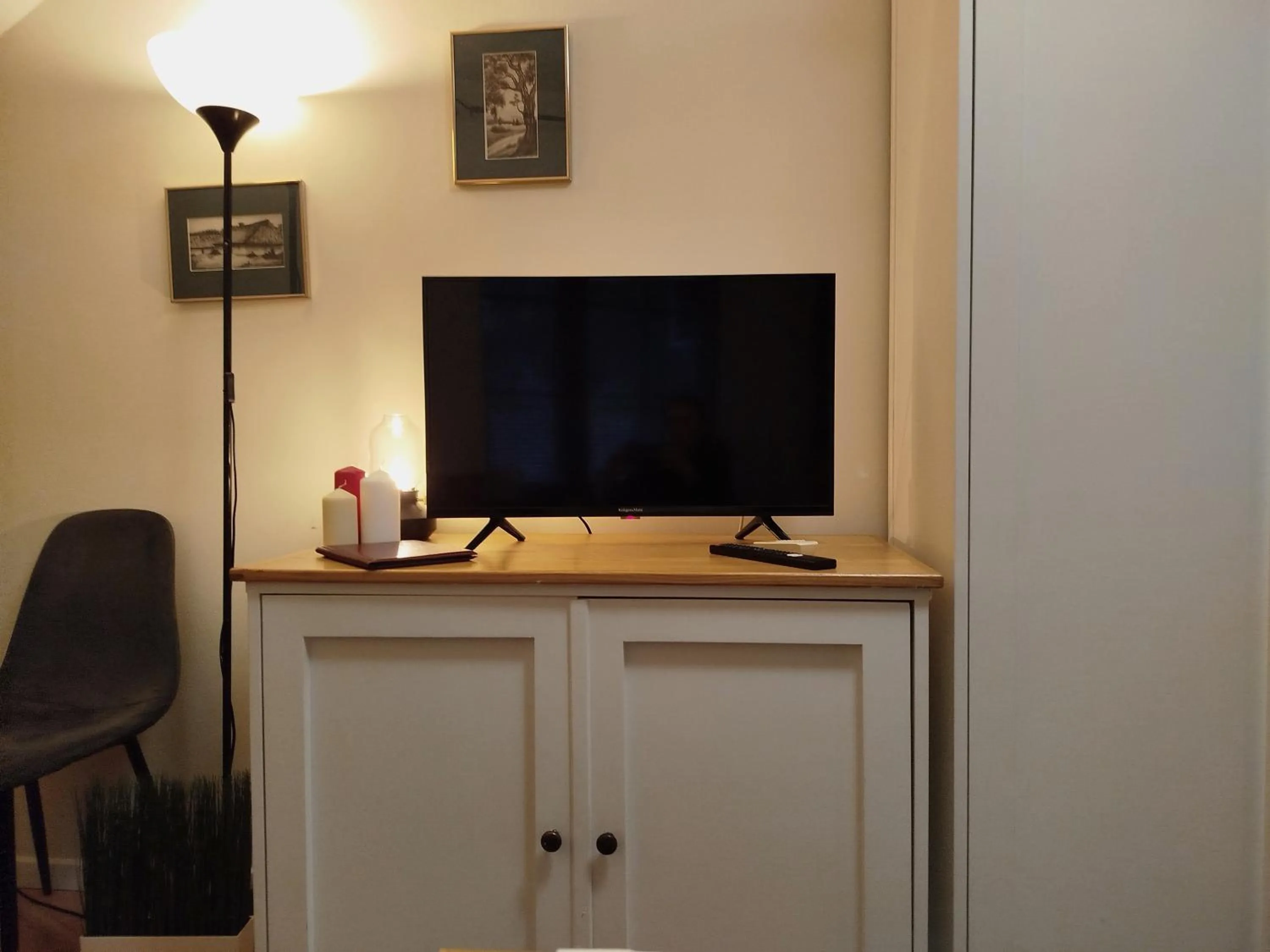 TV and multimedia in Willa Pod Basztą Restauracja&Wellness