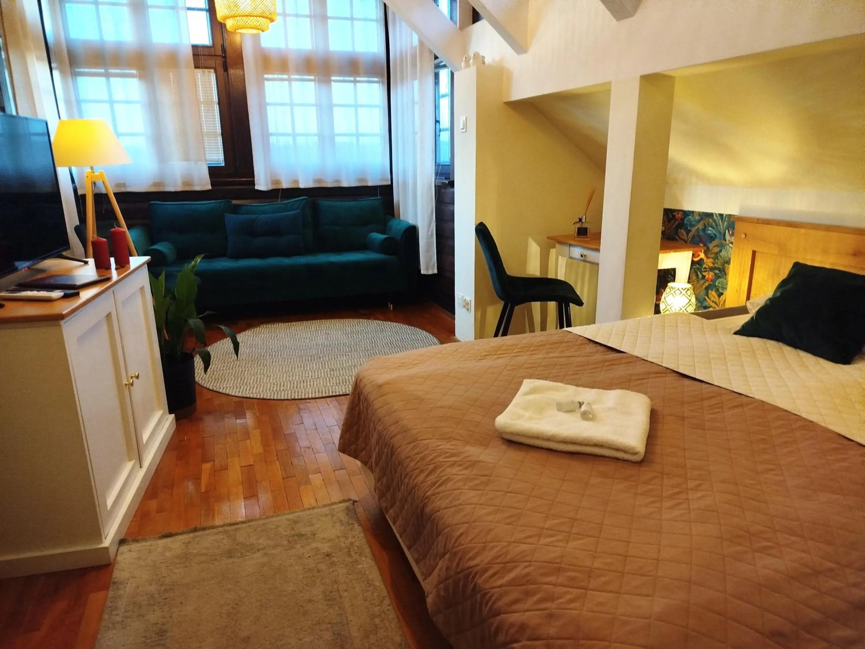 Bed in Willa Pod Basztą Restauracja&Wellness