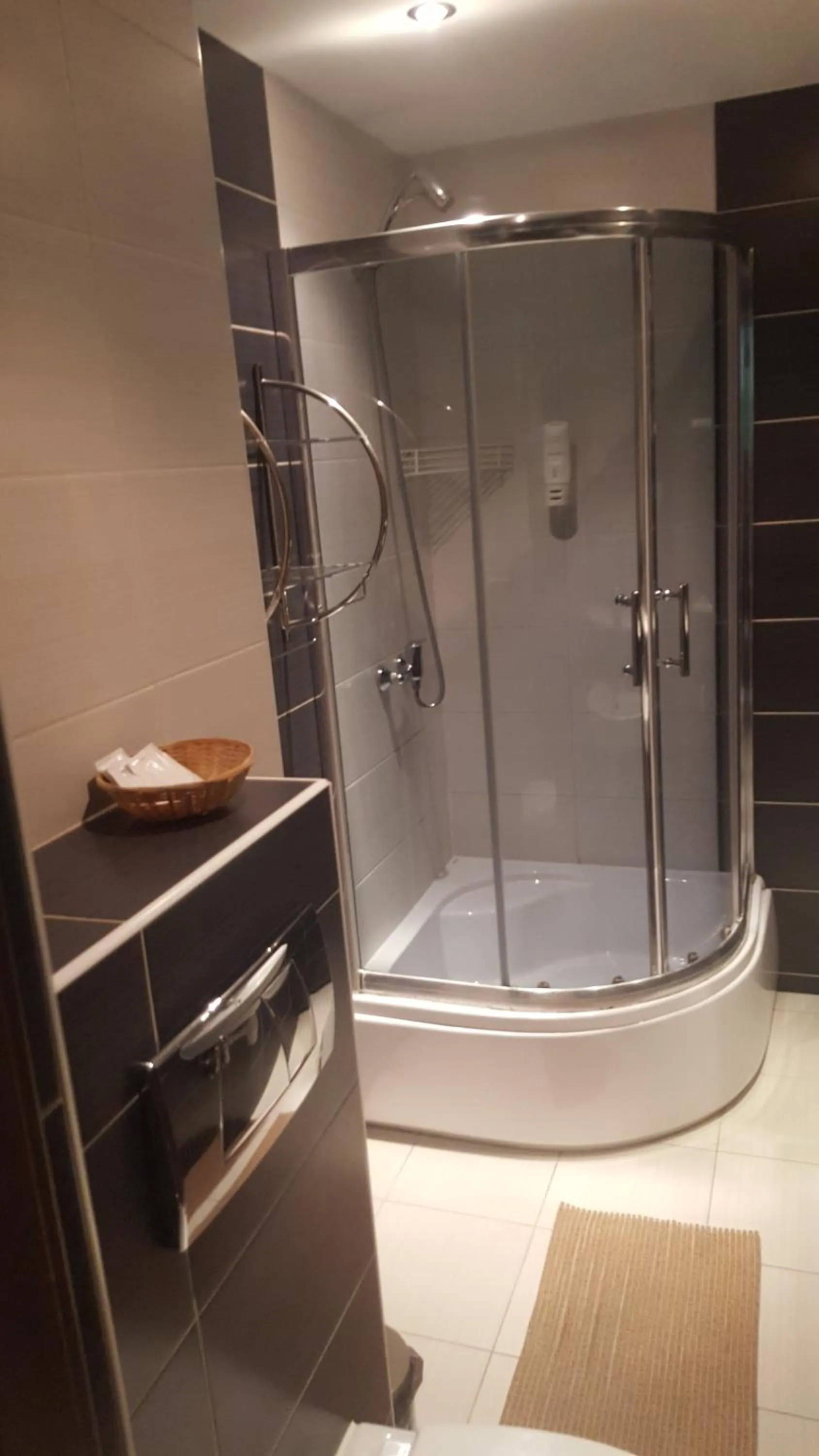 Bathroom in Willa Pod Basztą Restauracja&Wellness