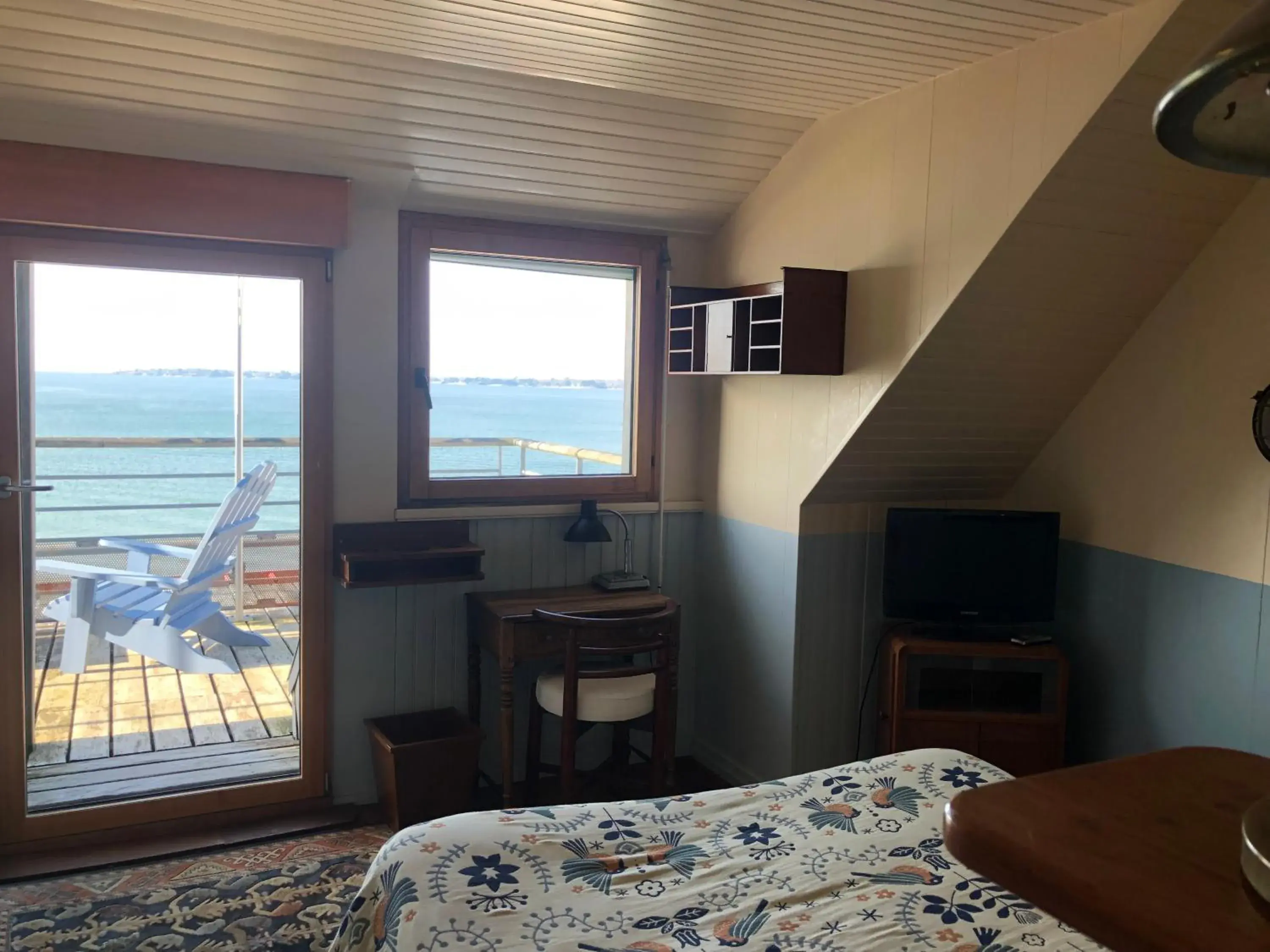 Double Room with Sea View and Terrace in Hôtel Kermor Double Room with Sea View and Terrace in Hôtel Kermor