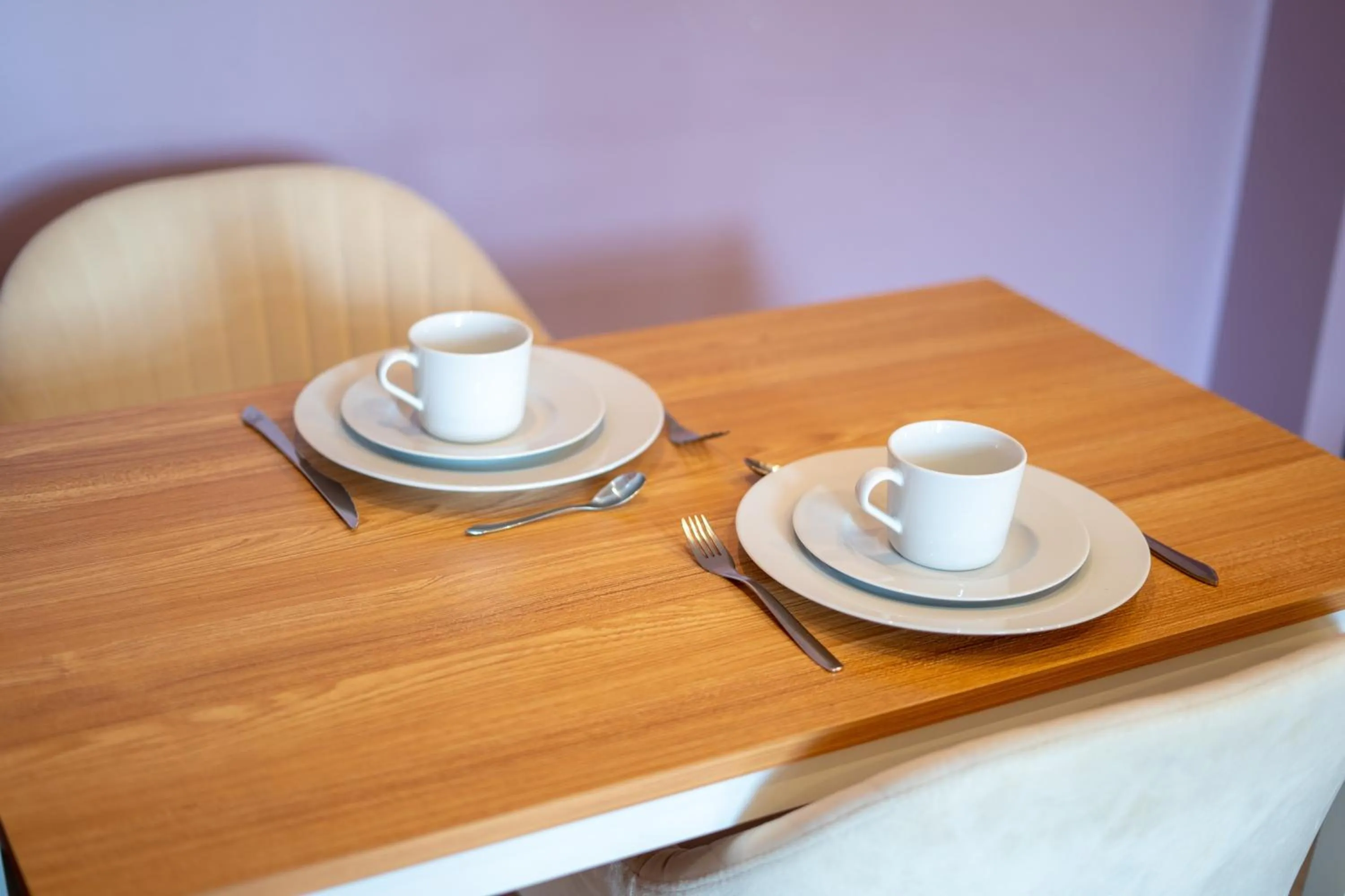 Decorative detail in Capstay Color Valenciennes & Netflix