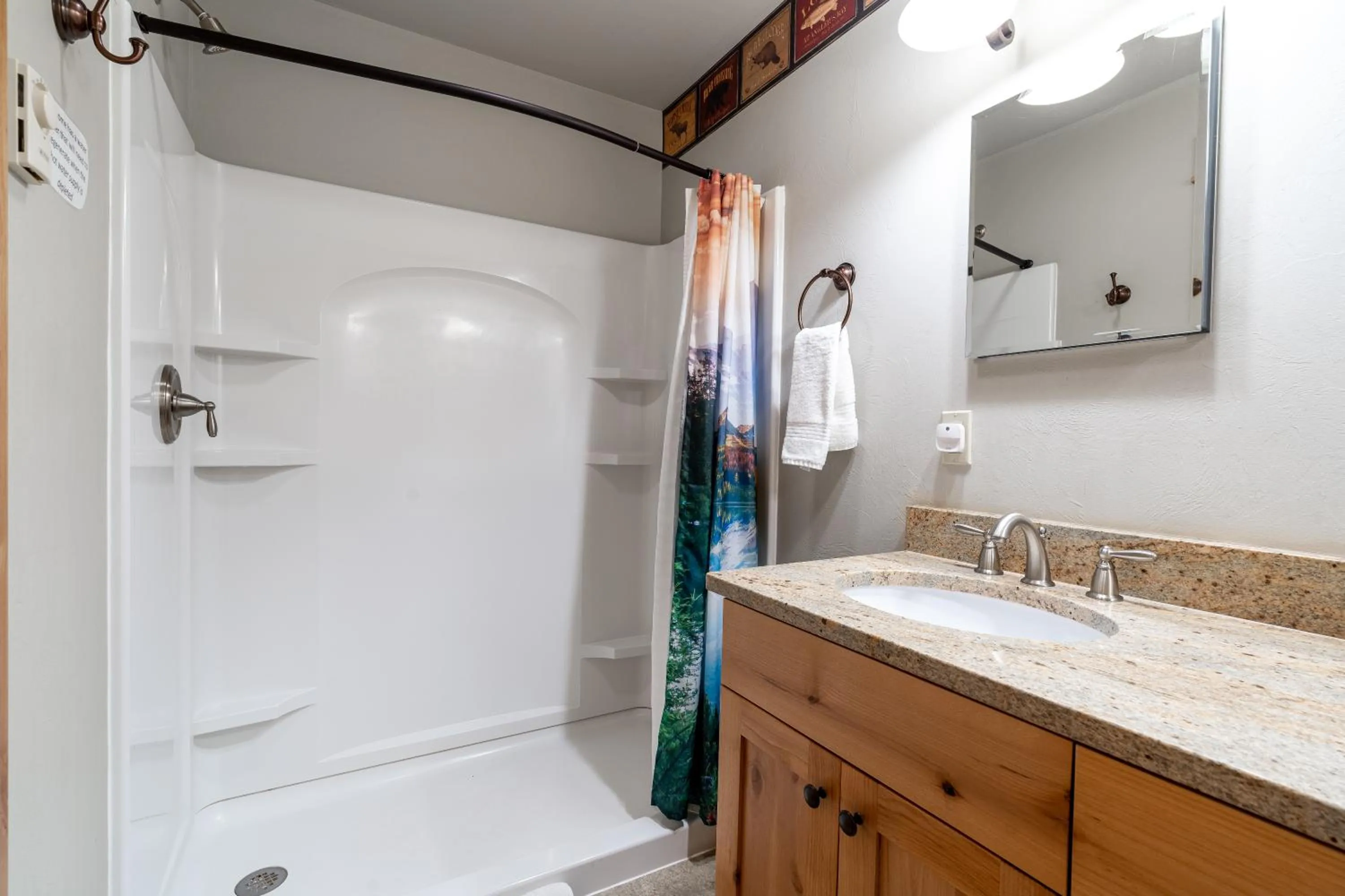 Shower in Shepherd Family Retreats- Fox