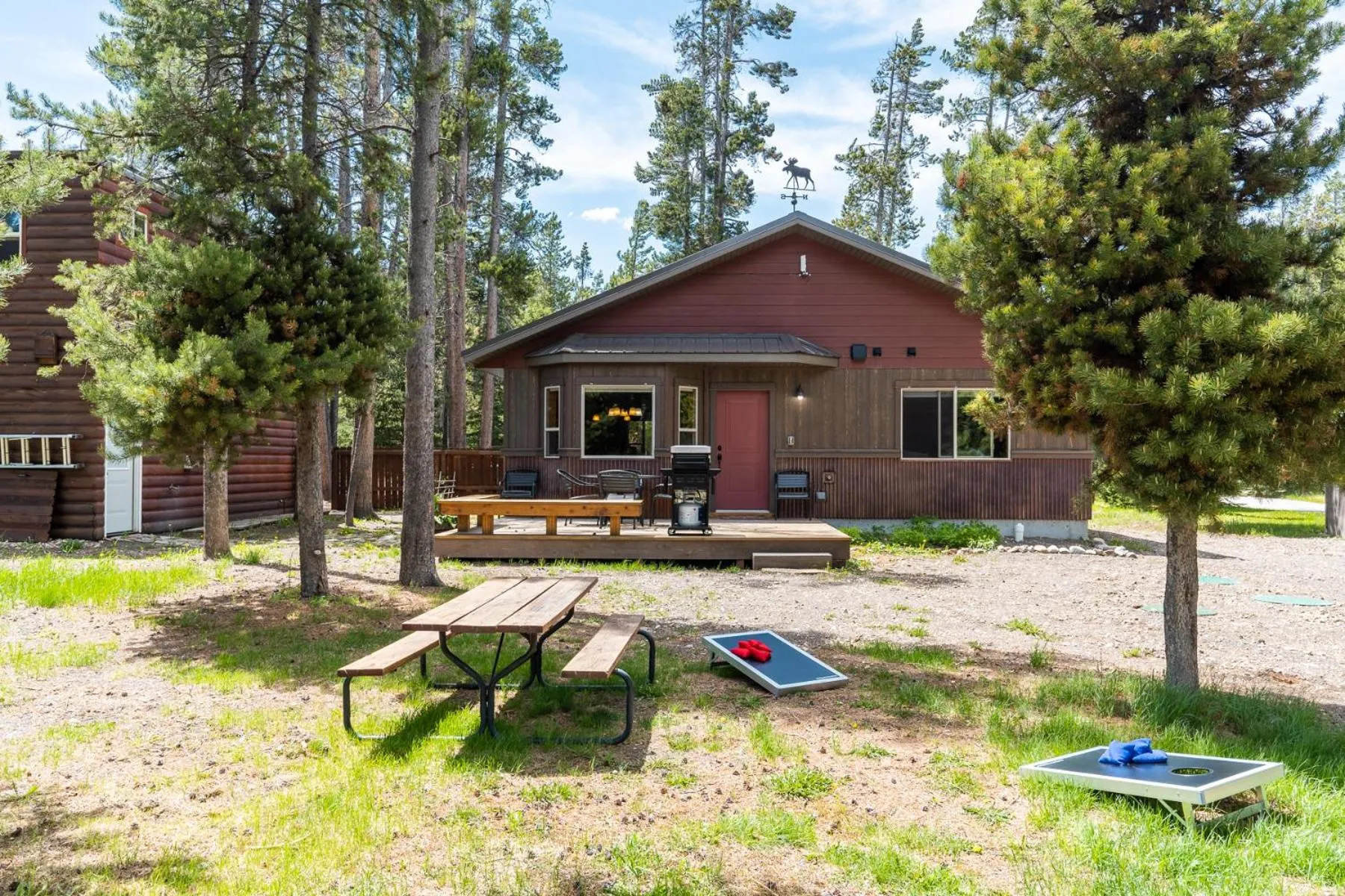 Property building in Shepherd Family Retreats- Fox