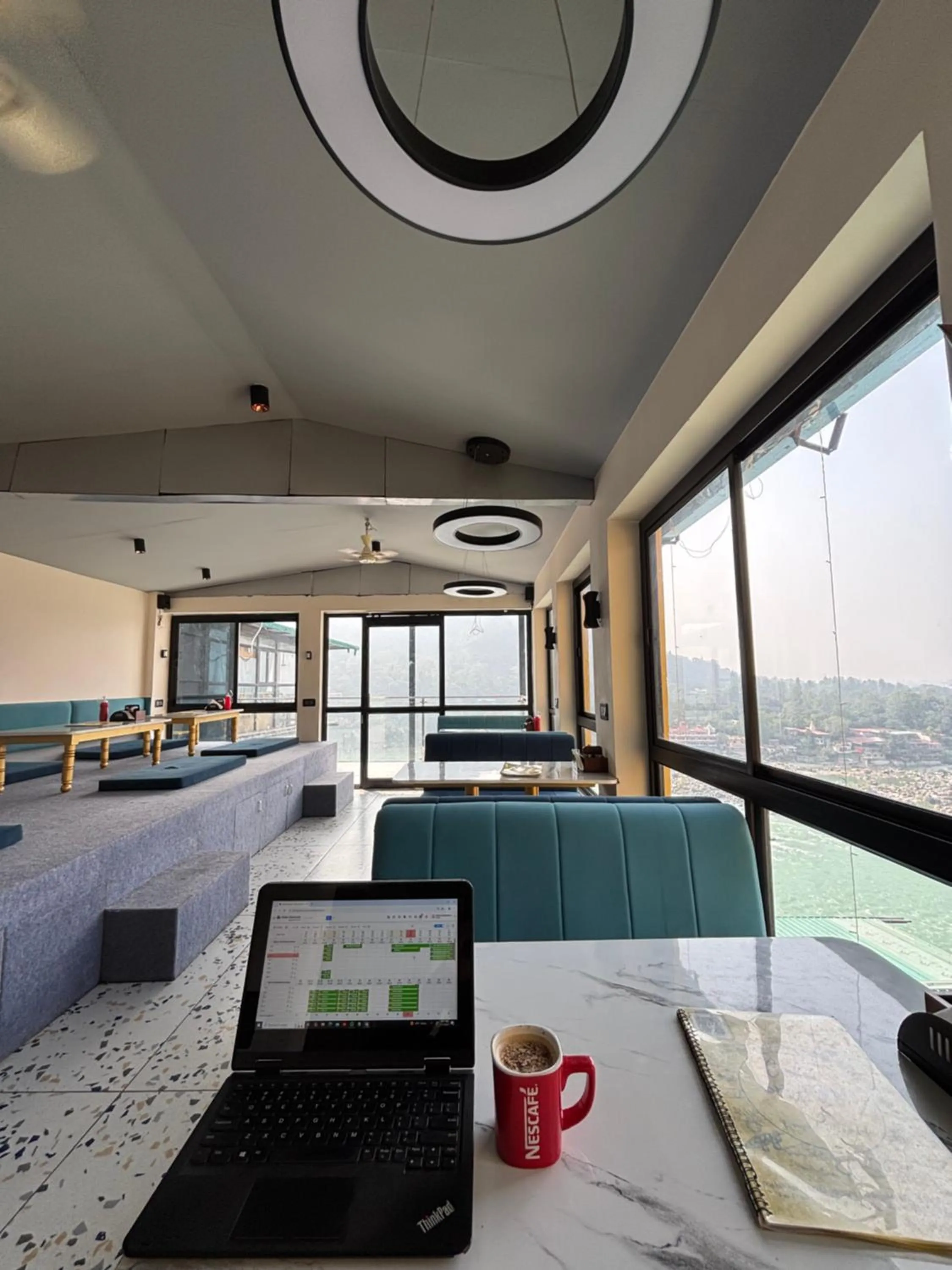 Restaurant/places to eat, Bed in Shalom Backpackers Rishikesh