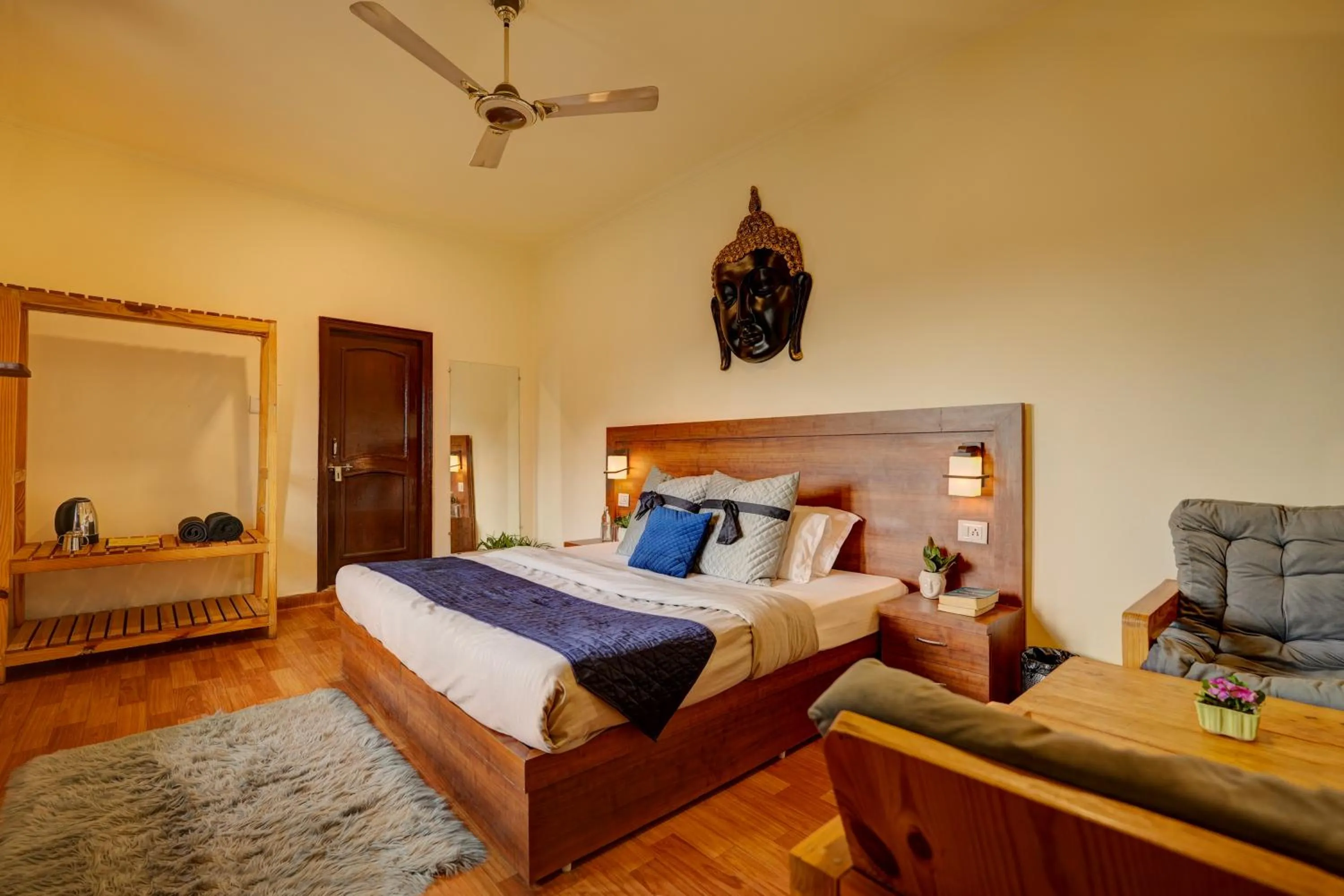 Bed in Shalom Backpackers Rishikesh