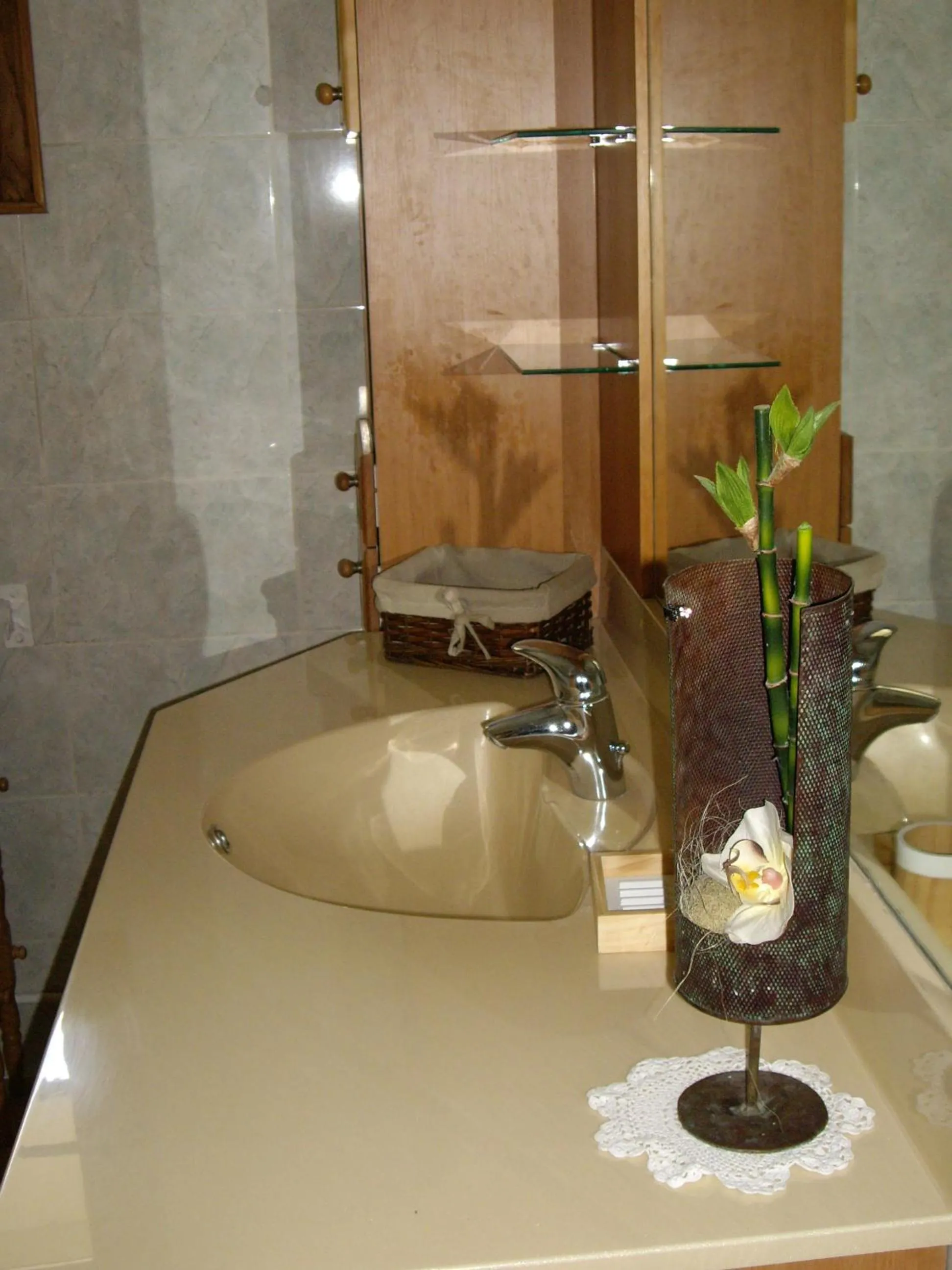 Bathroom in Chambres d'Hôtes Les Pierres Taillées