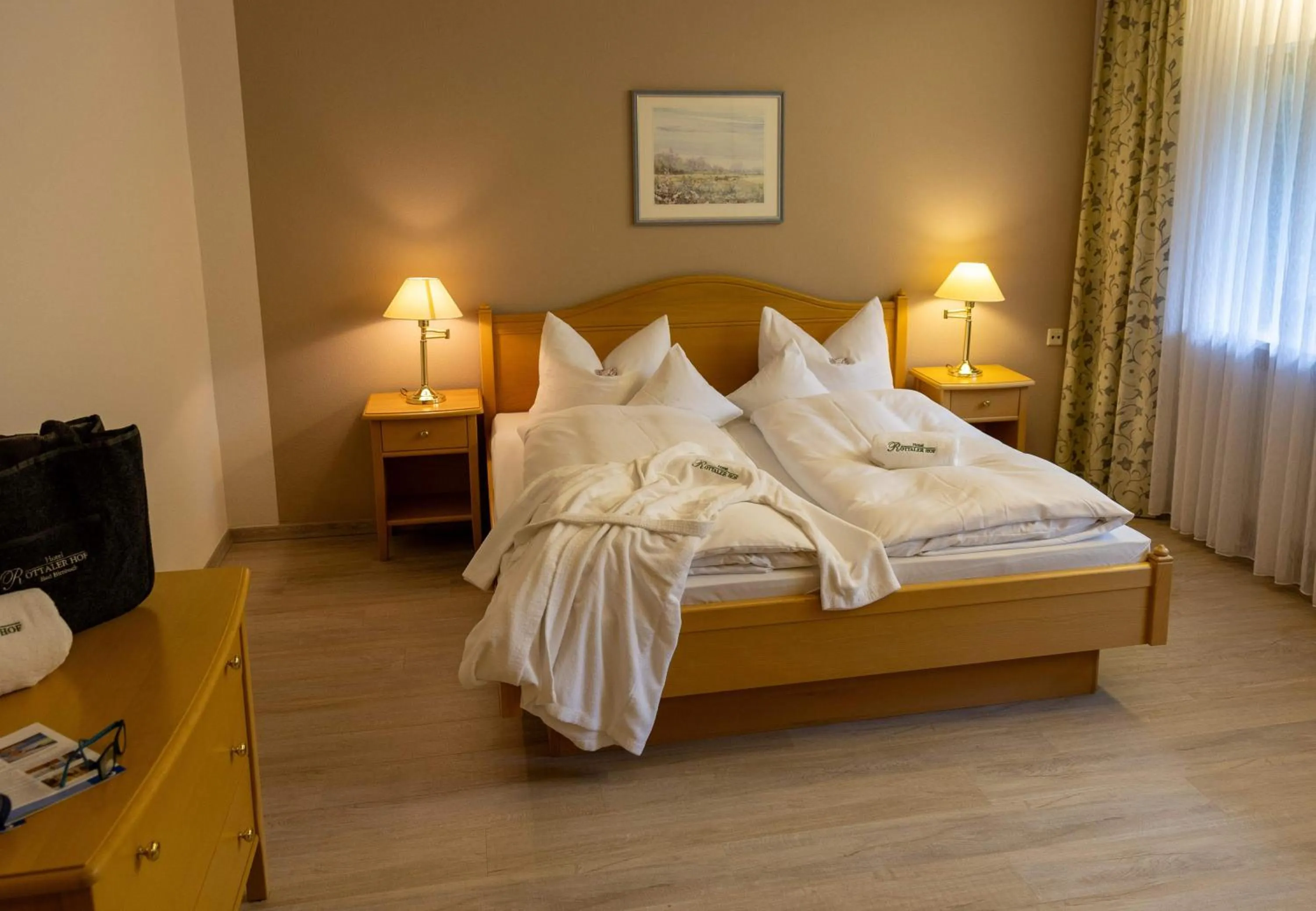 Bedroom, Bed in Hotel Rottaler Hof