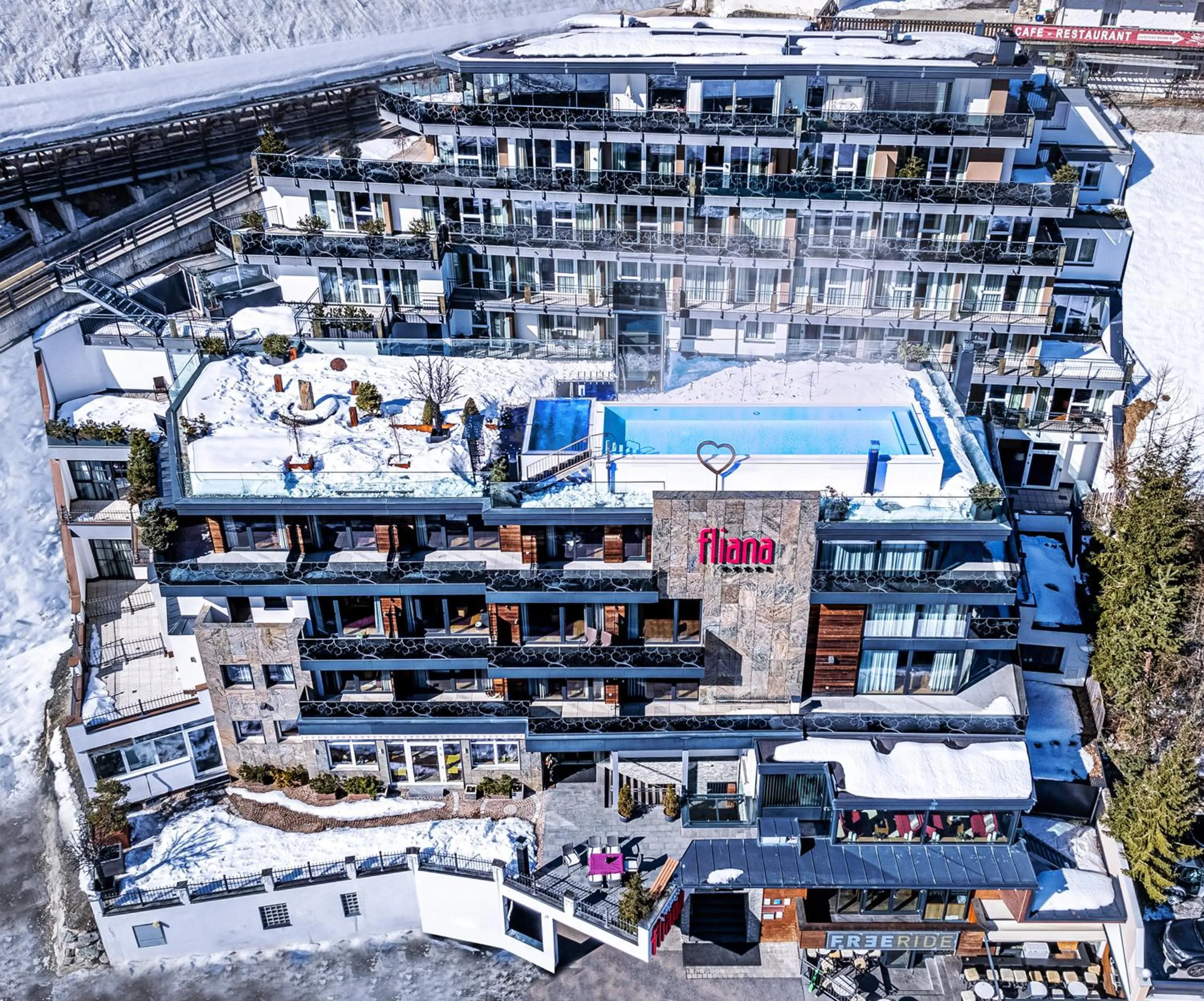 Property building in Hotel Fliana 4-Sterne Superior