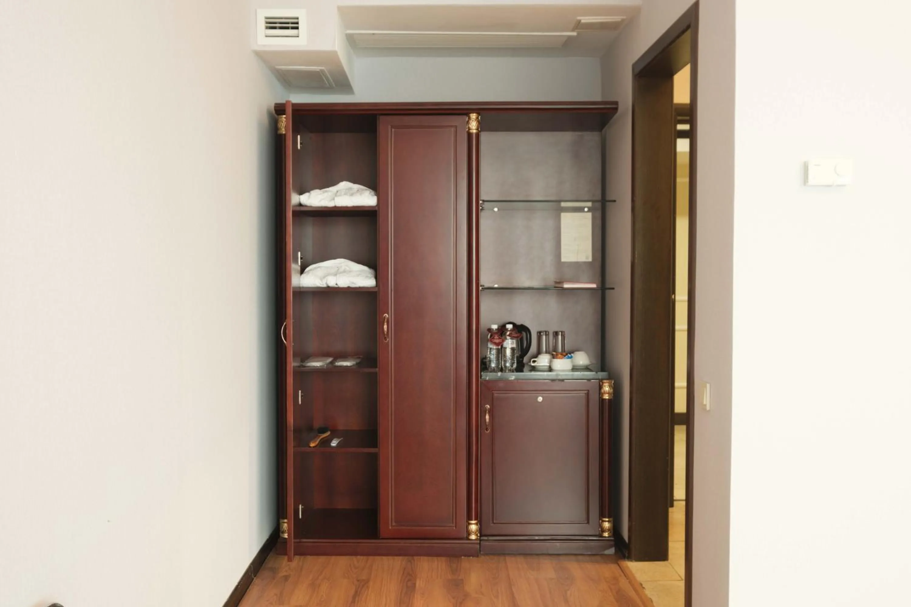 Coffee/tea facilities in REIKARTZ PARK ASTANA ex-Royal Park Hotel & SPA