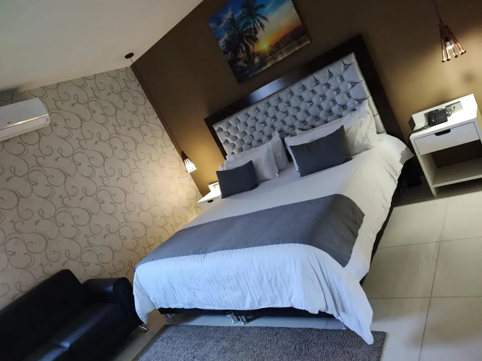 Double Room - single occupancy in Hotel American Visa Cali Double Room - single occupancy in Hotel American Visa Cali