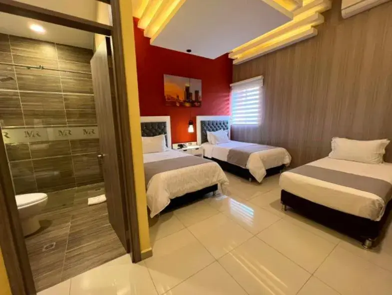 Triple Room in Hotel American Visa Cali Triple Room in Hotel American Visa Cali