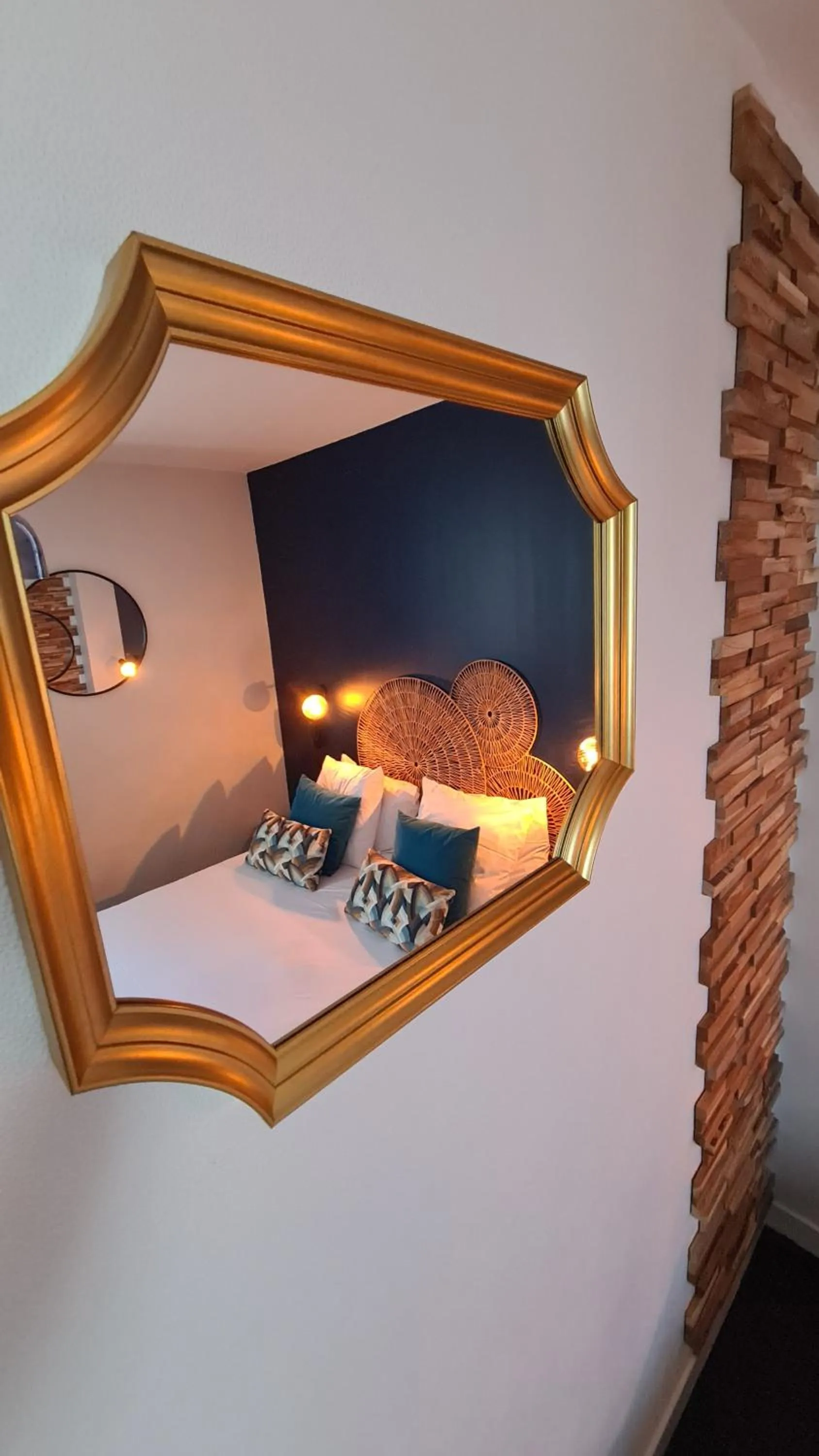 Decorative detail in Hotel Reine Mathilde