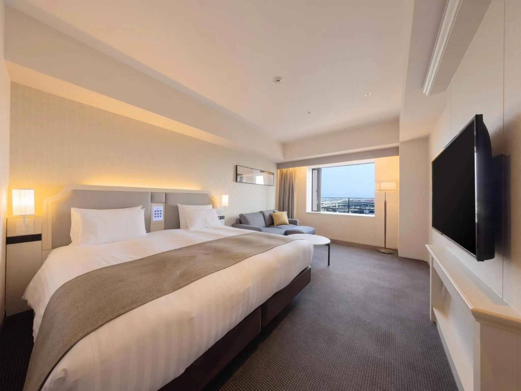 Photo of the whole room, Bed in LIBER HOTEL Osaka