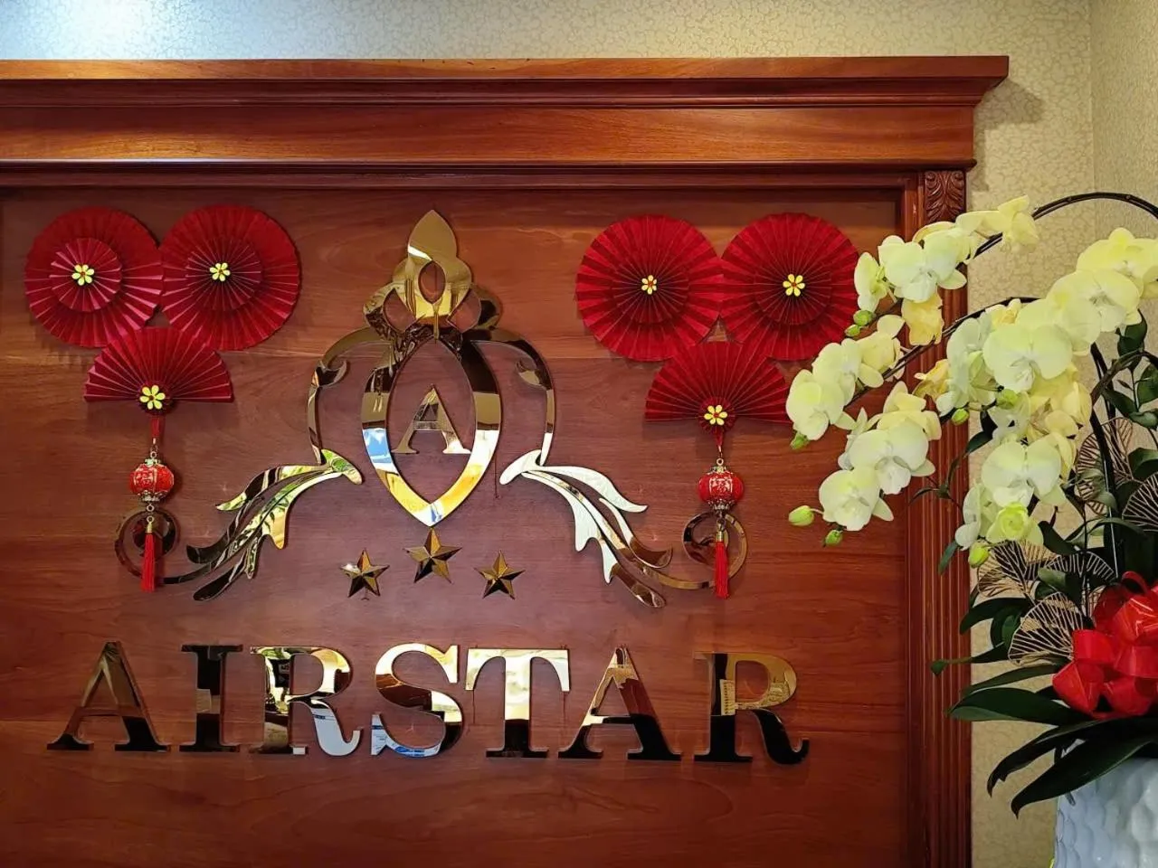 Decorative detail in Air Star Hotel